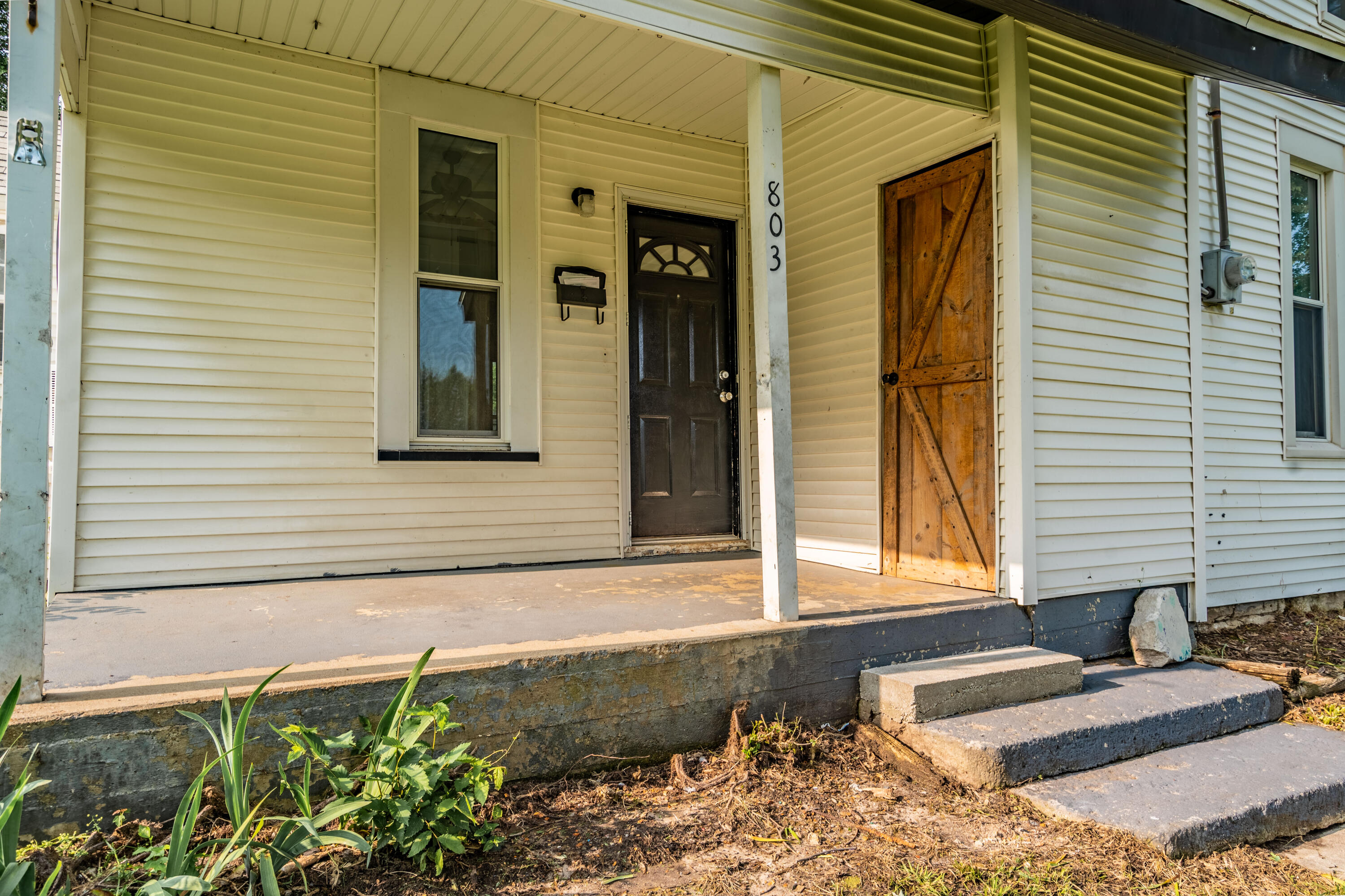 803 West Pine Street Property Photo 4