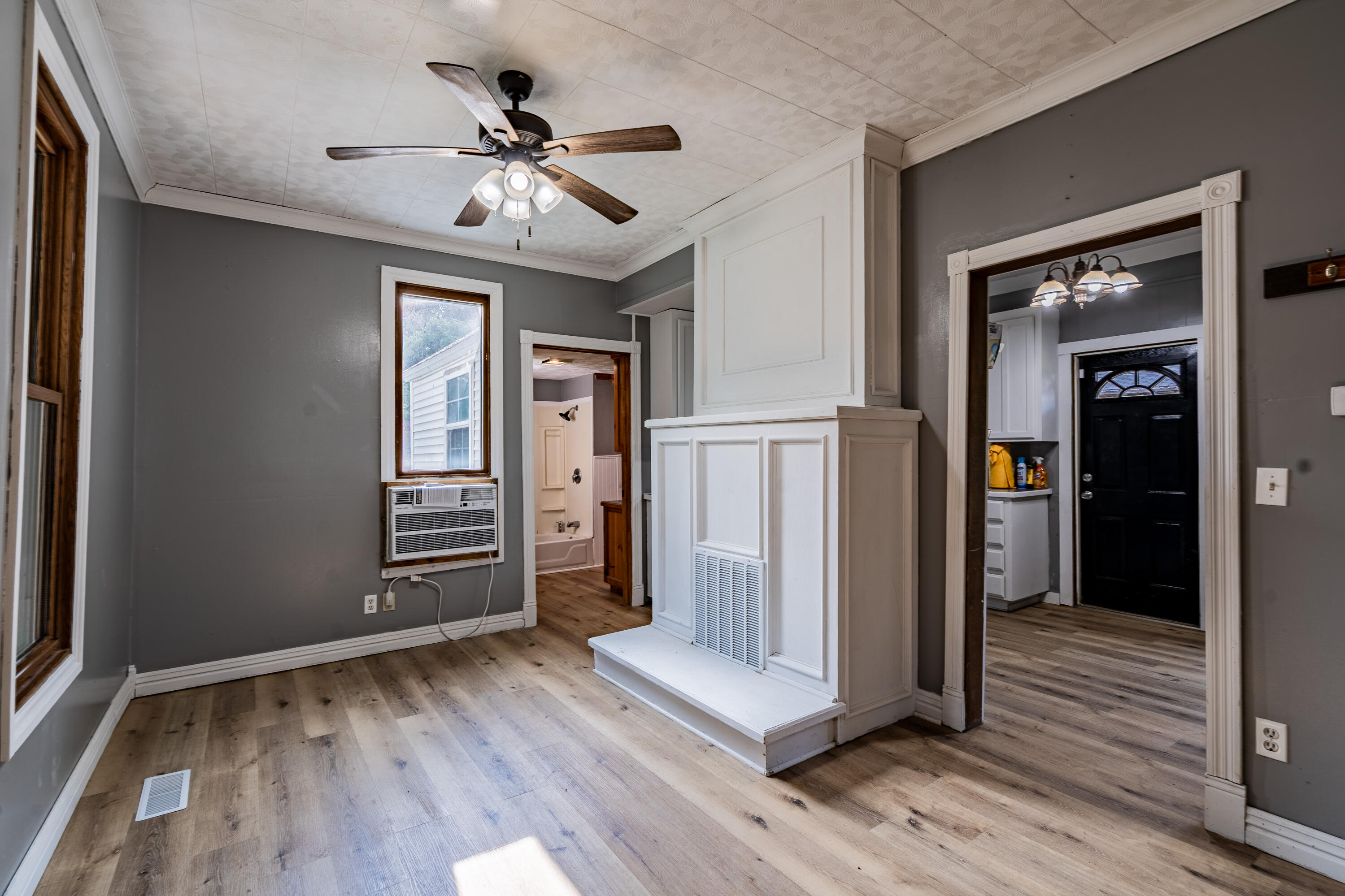 803 West Pine Street Property Photo 6