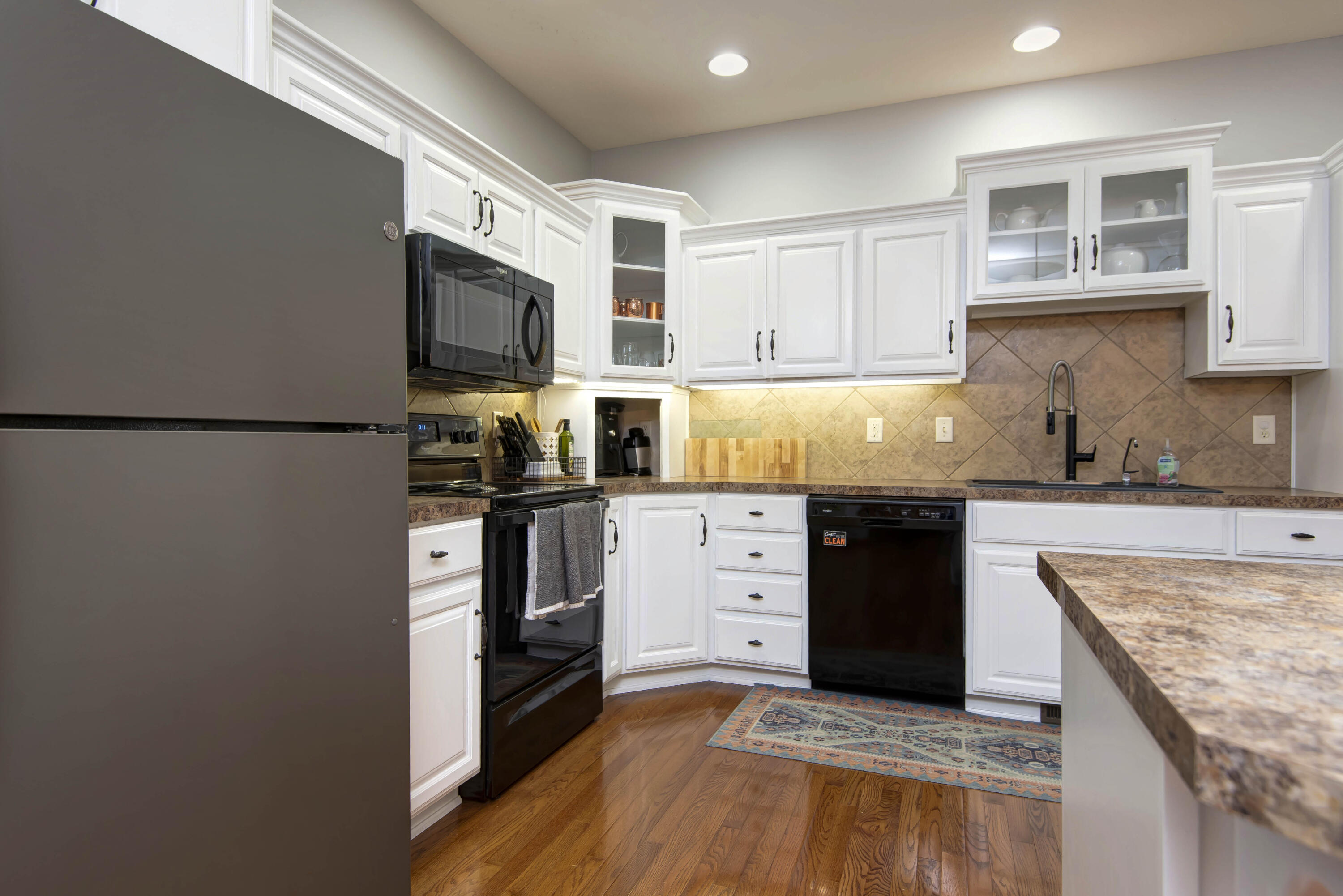 5052 East Cherry Place Property Photo 10