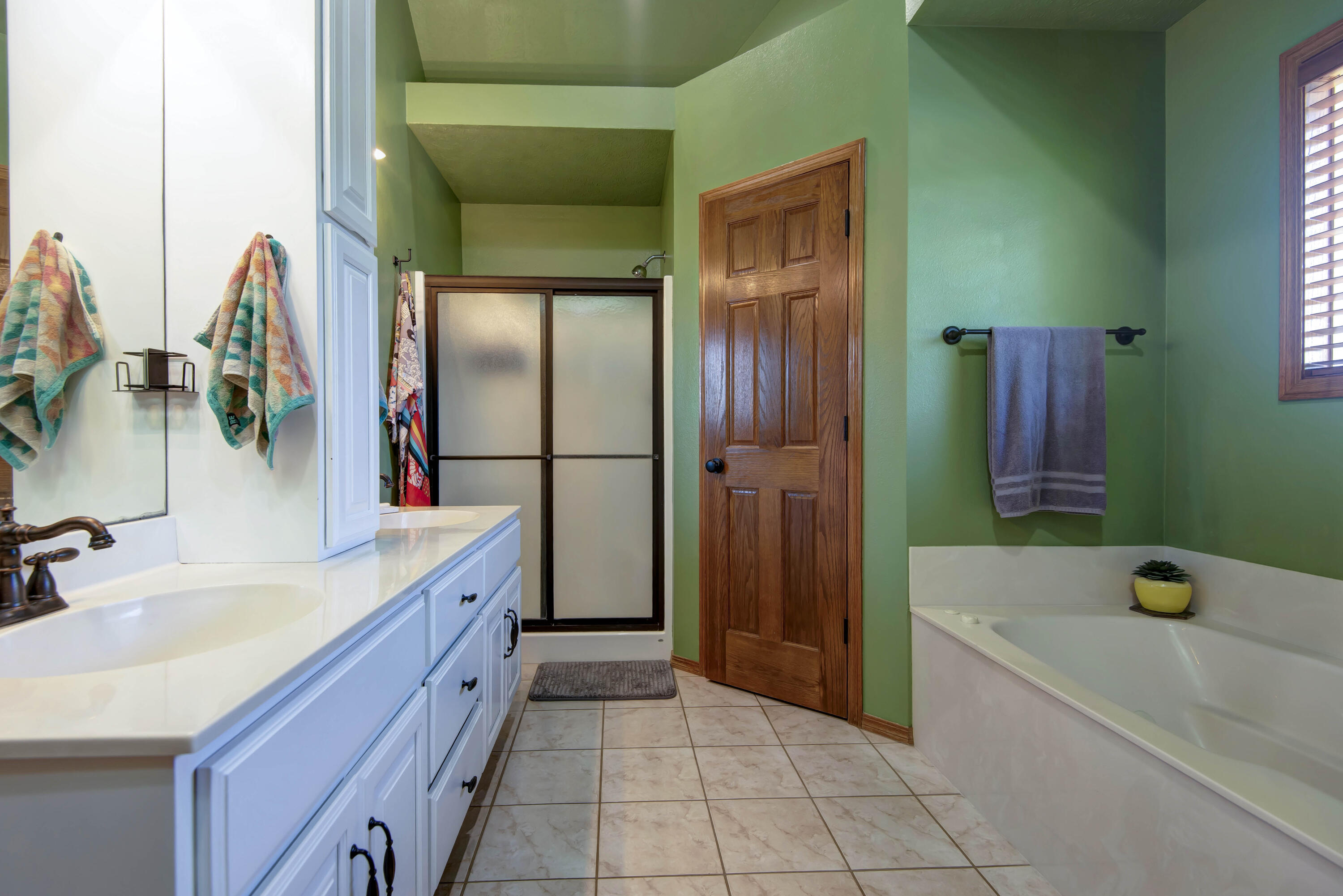 5052 East Cherry Place Property Photo 15