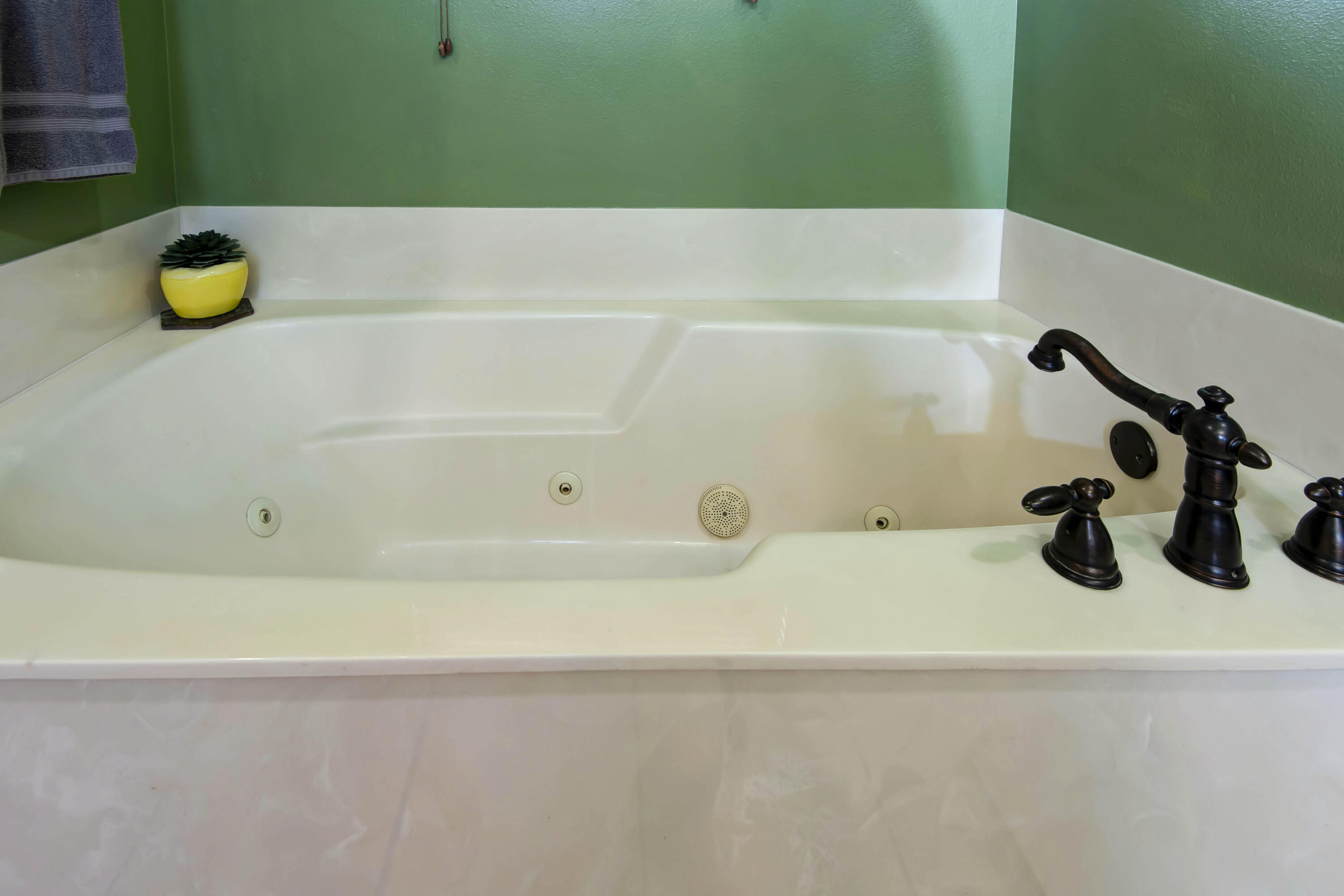 5052 East Cherry Place Property Photo 18