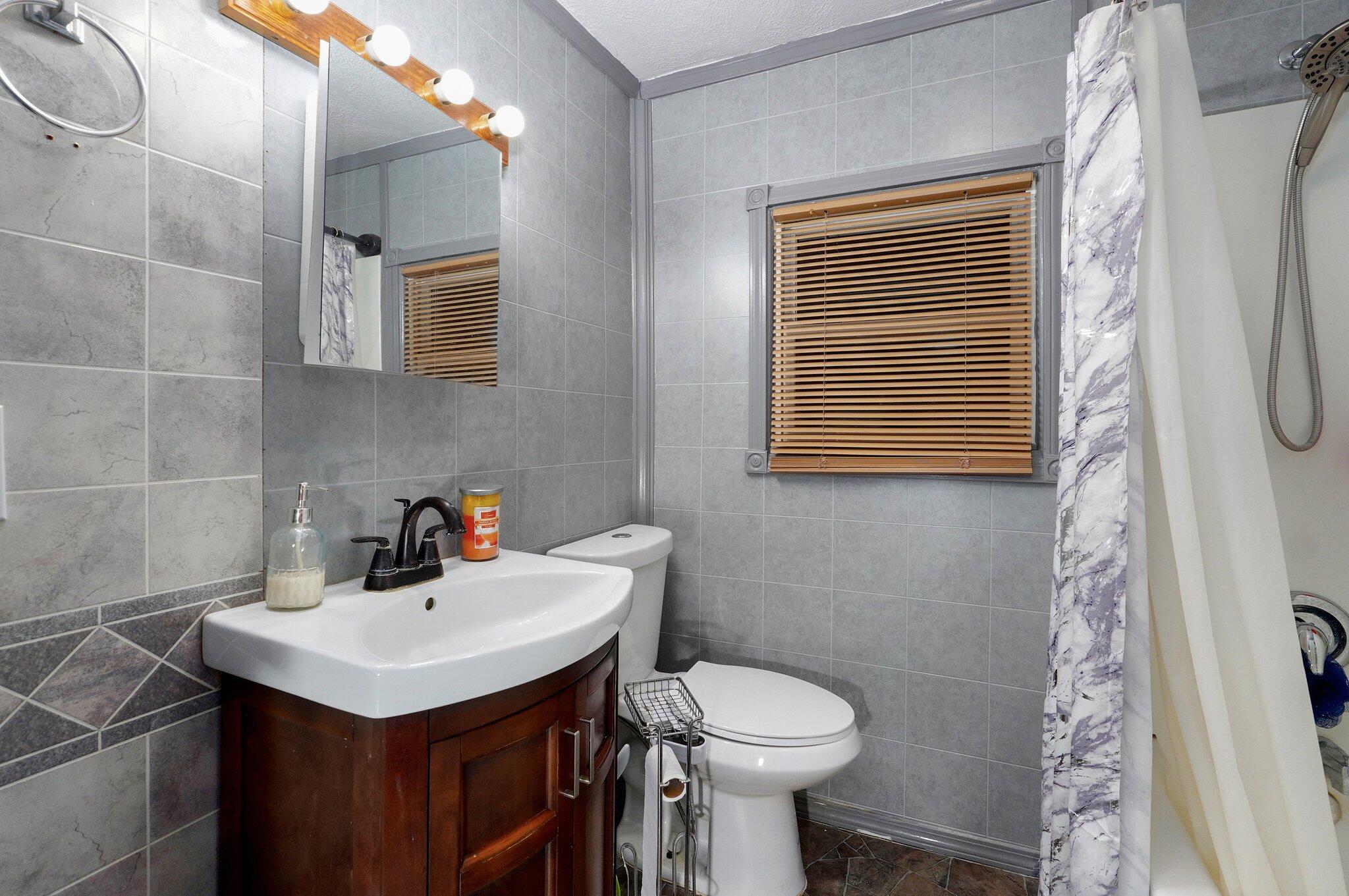 1656 North Hayes Avenue Property Photo 14