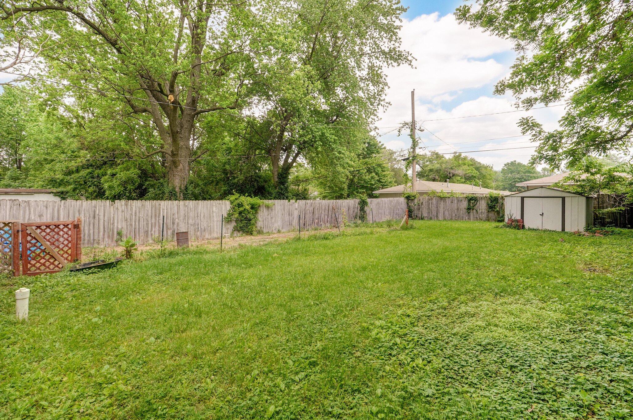 1656 North Hayes Avenue Property Photo 20