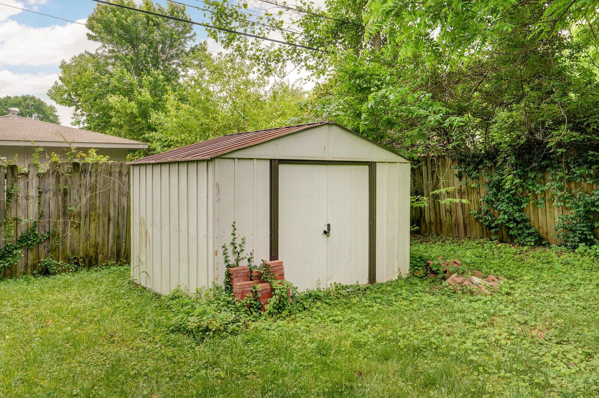 1656 North Hayes Avenue Property Photo 23