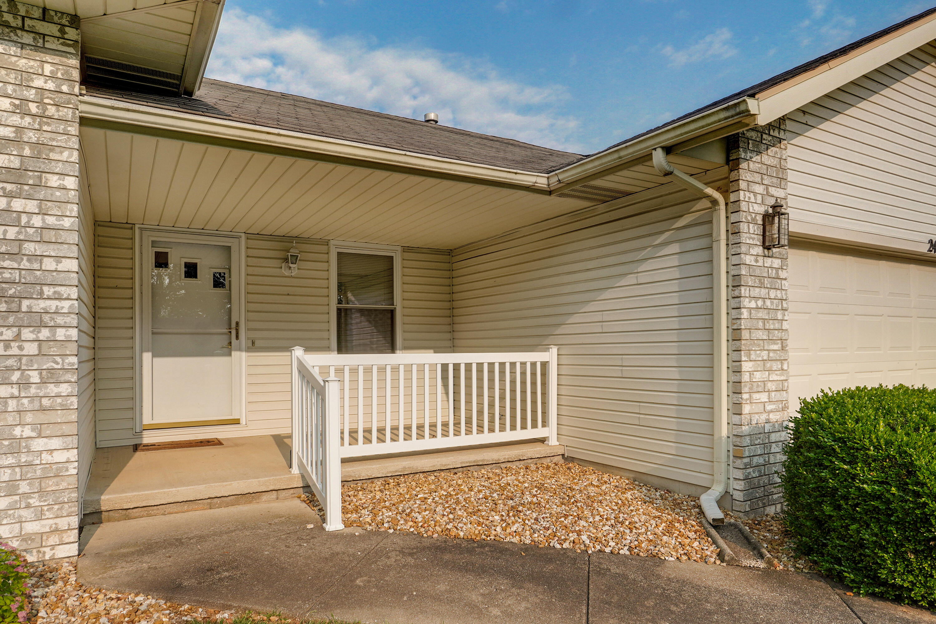 244 South Dove Valley Avenue Property Photo 4