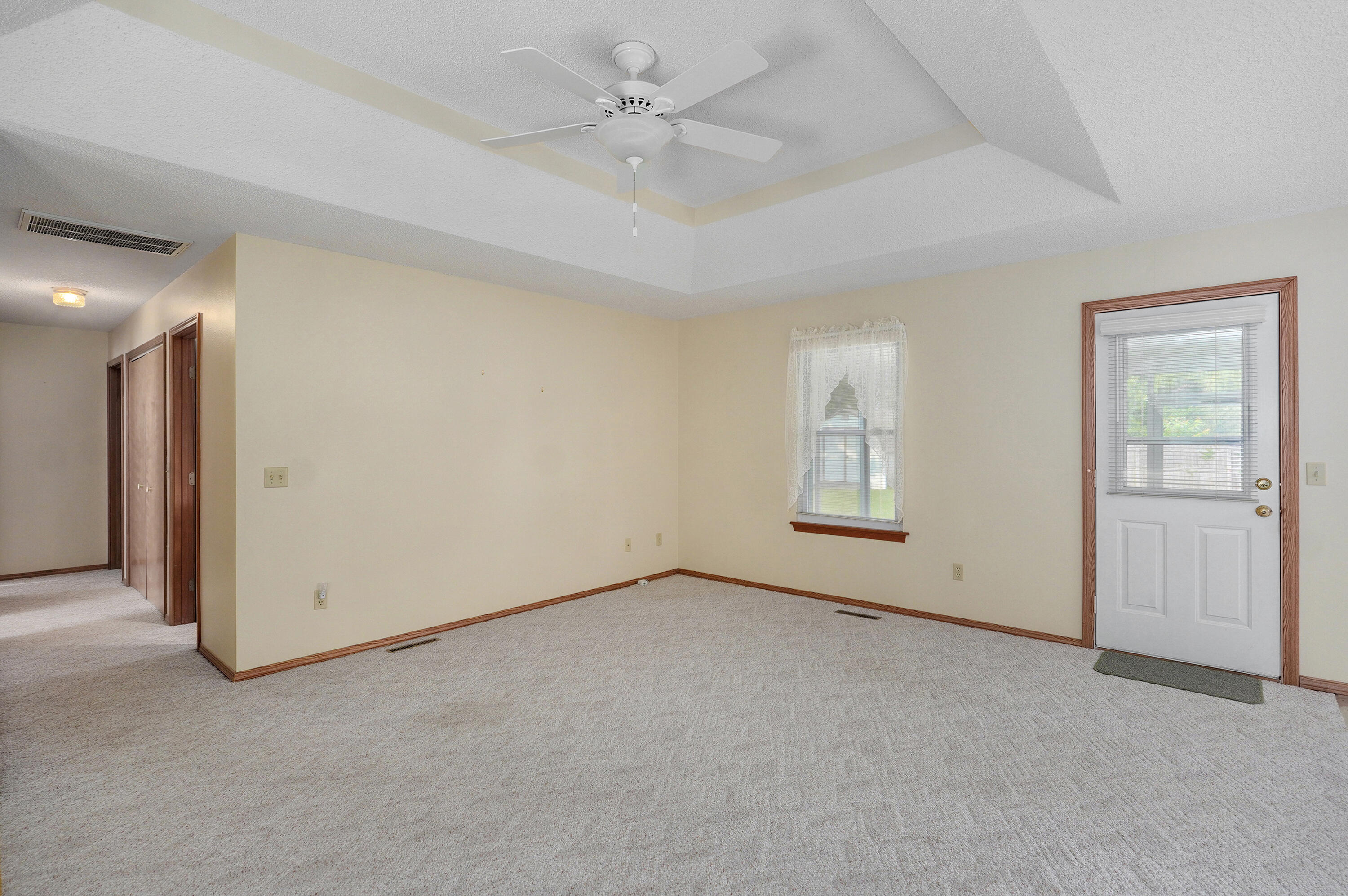 244 South Dove Valley Avenue Property Photo 8