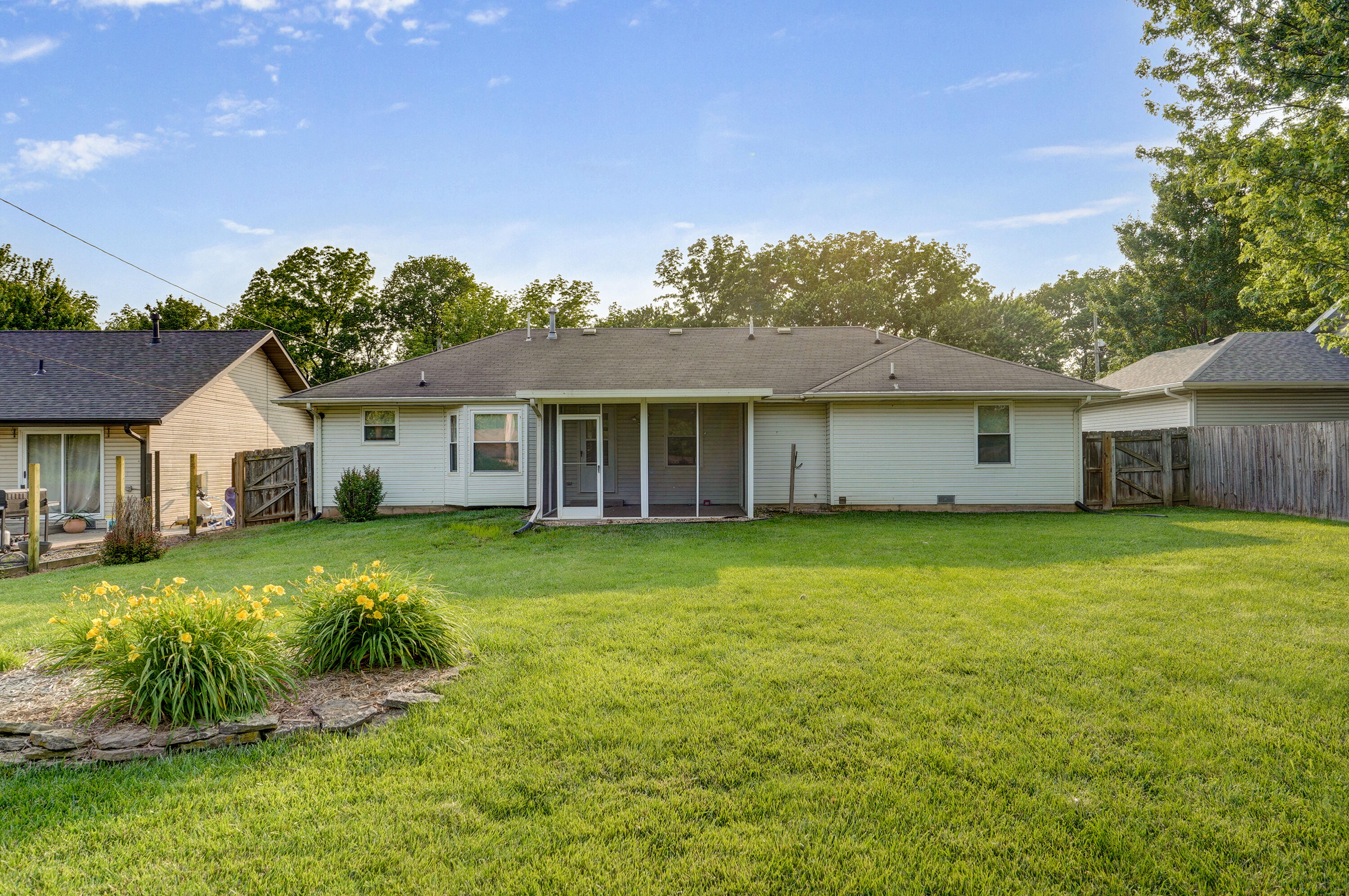 244 South Dove Valley Avenue Property Photo 25