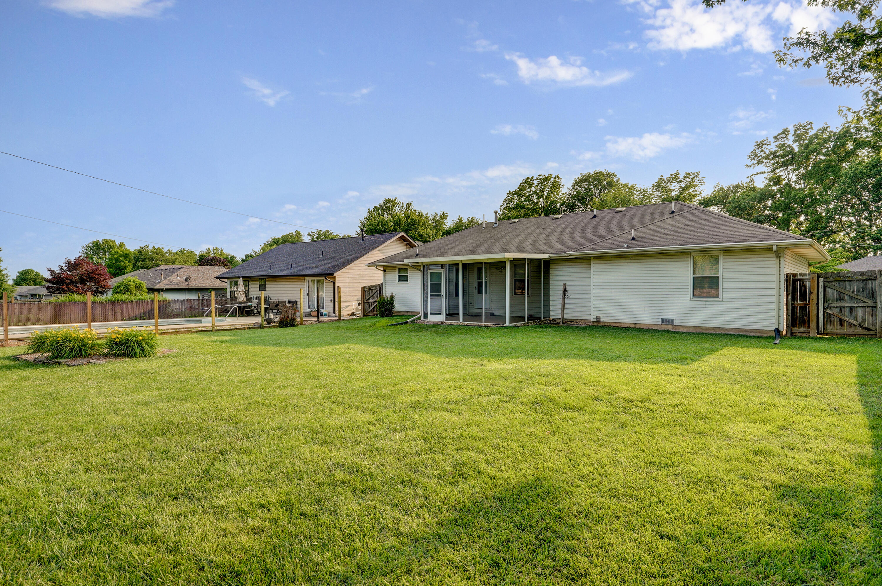 244 South Dove Valley Avenue Property Photo 26