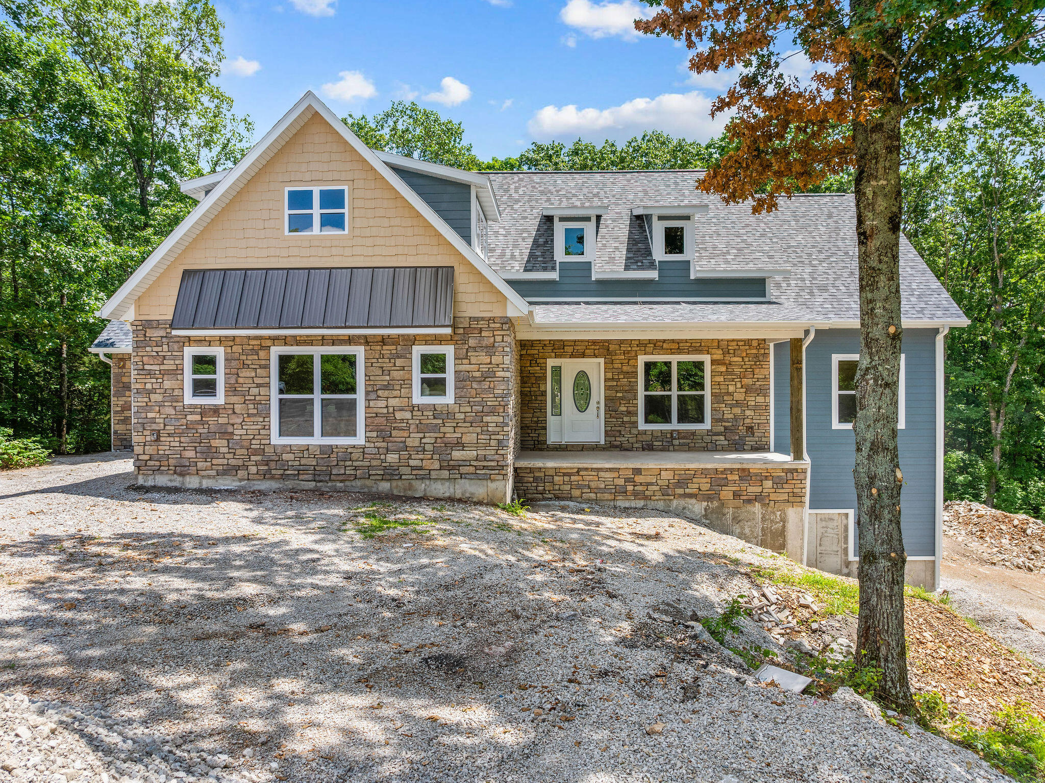 680 Highpoints Ridge Property Photo 1
