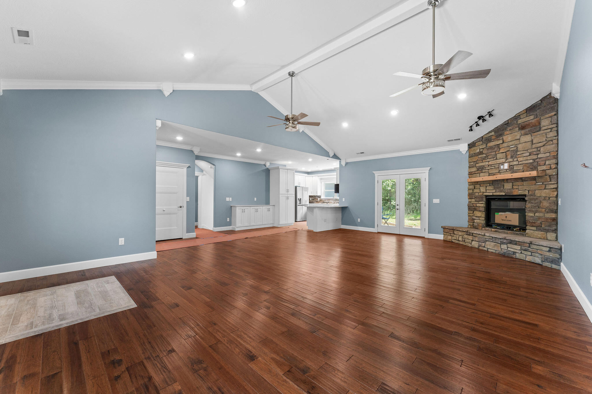 680 Highpoints Ridge Property Photo 4