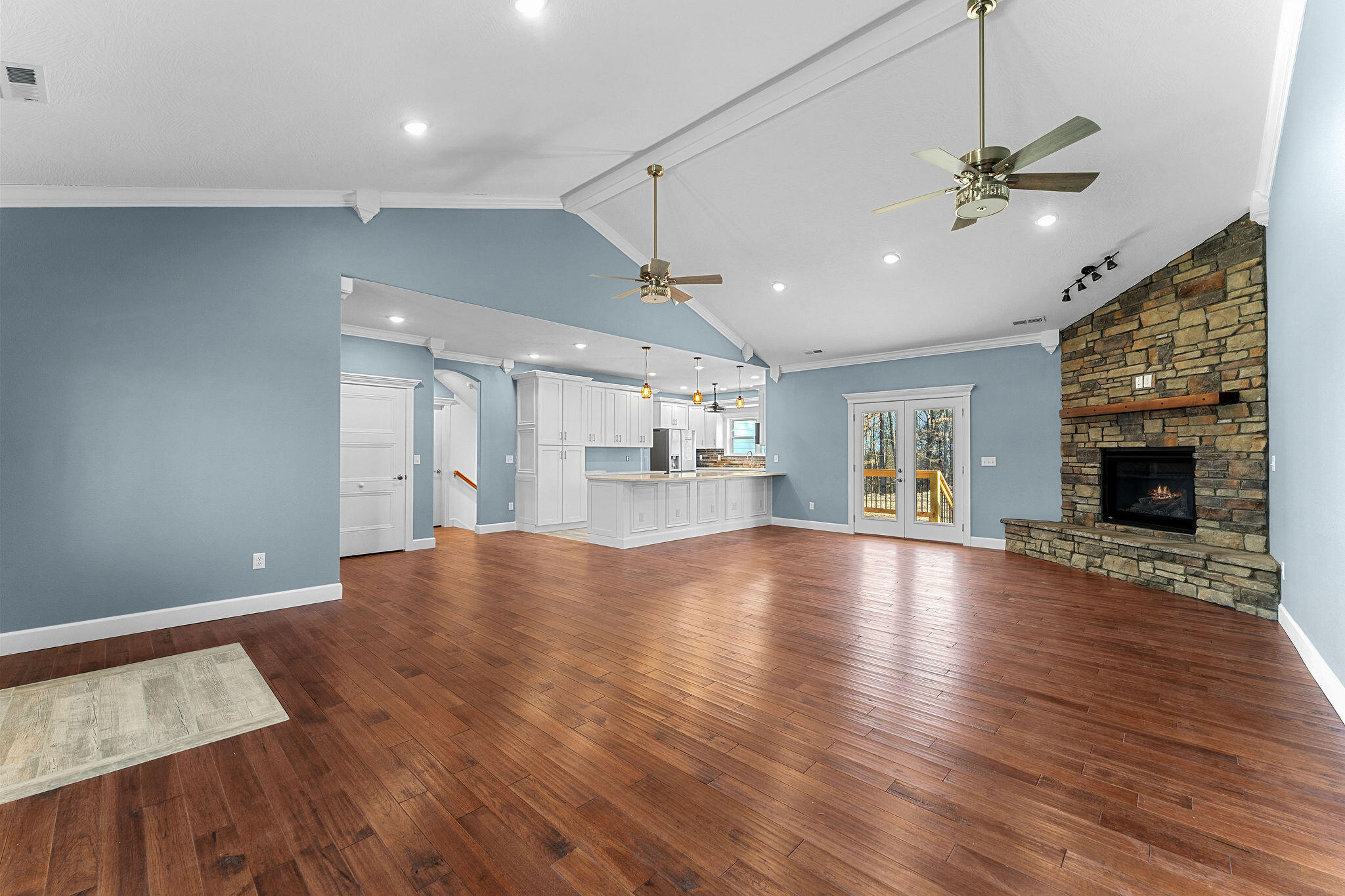 680 Highpoints Ridge Property Photo 4
