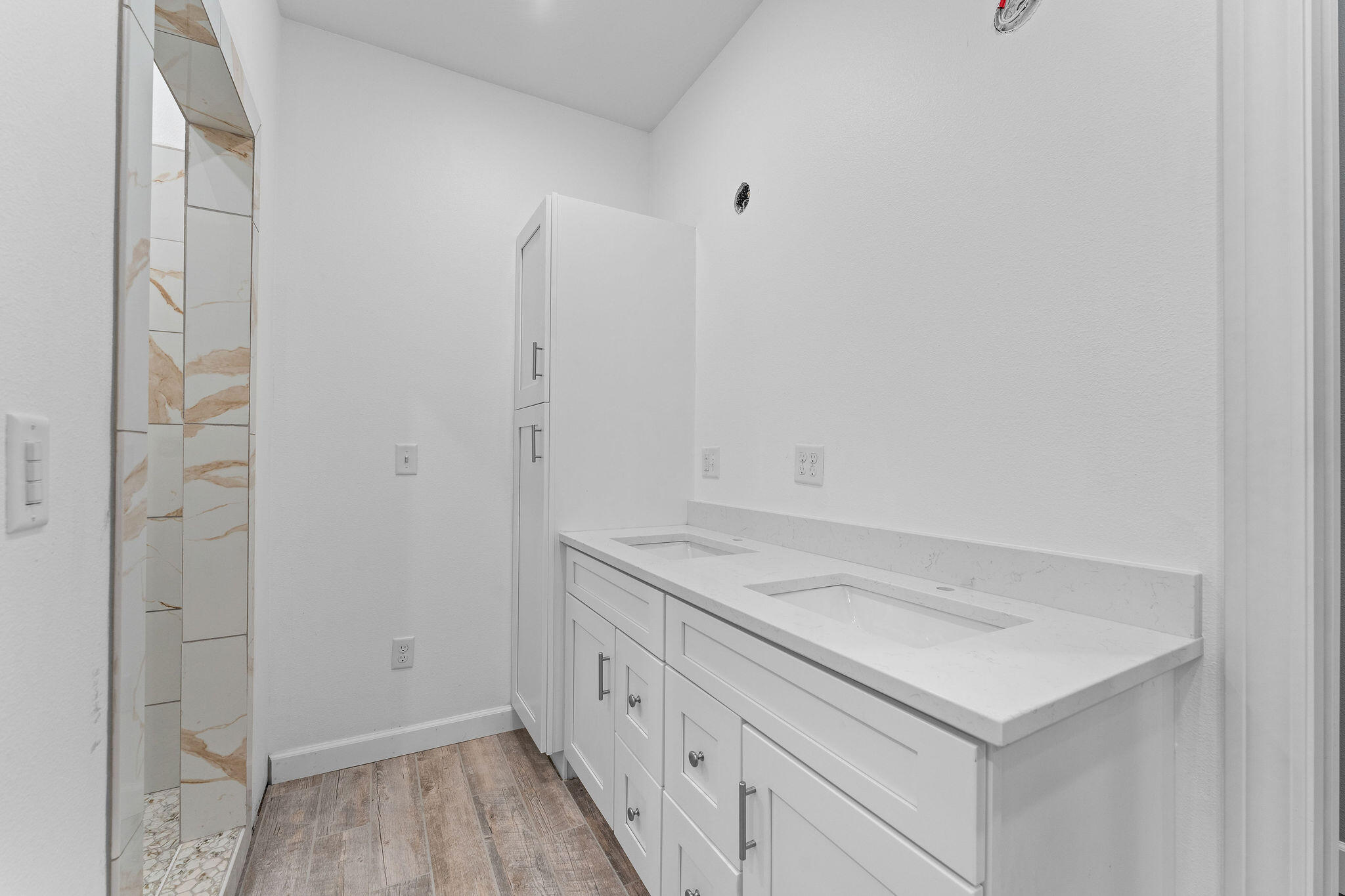 680 Highpoints Ridge Property Photo 16