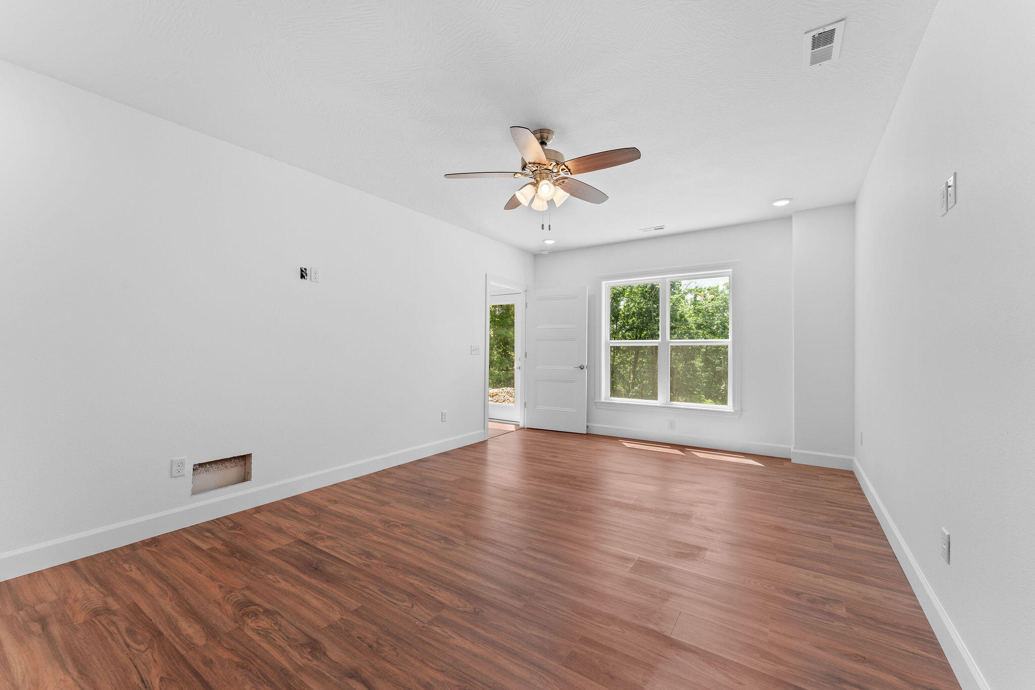 680 Highpoints Ridge Property Photo 38