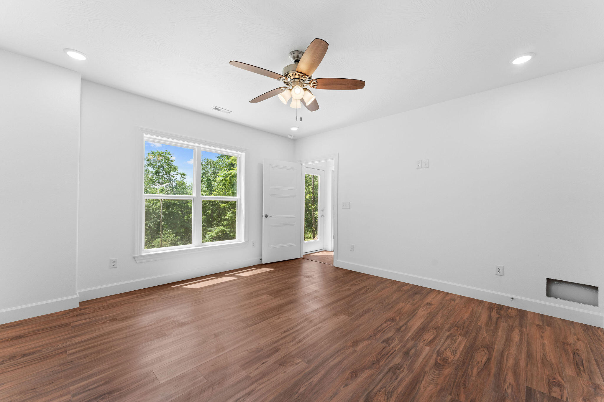680 Highpoints Ridge Property Photo 42