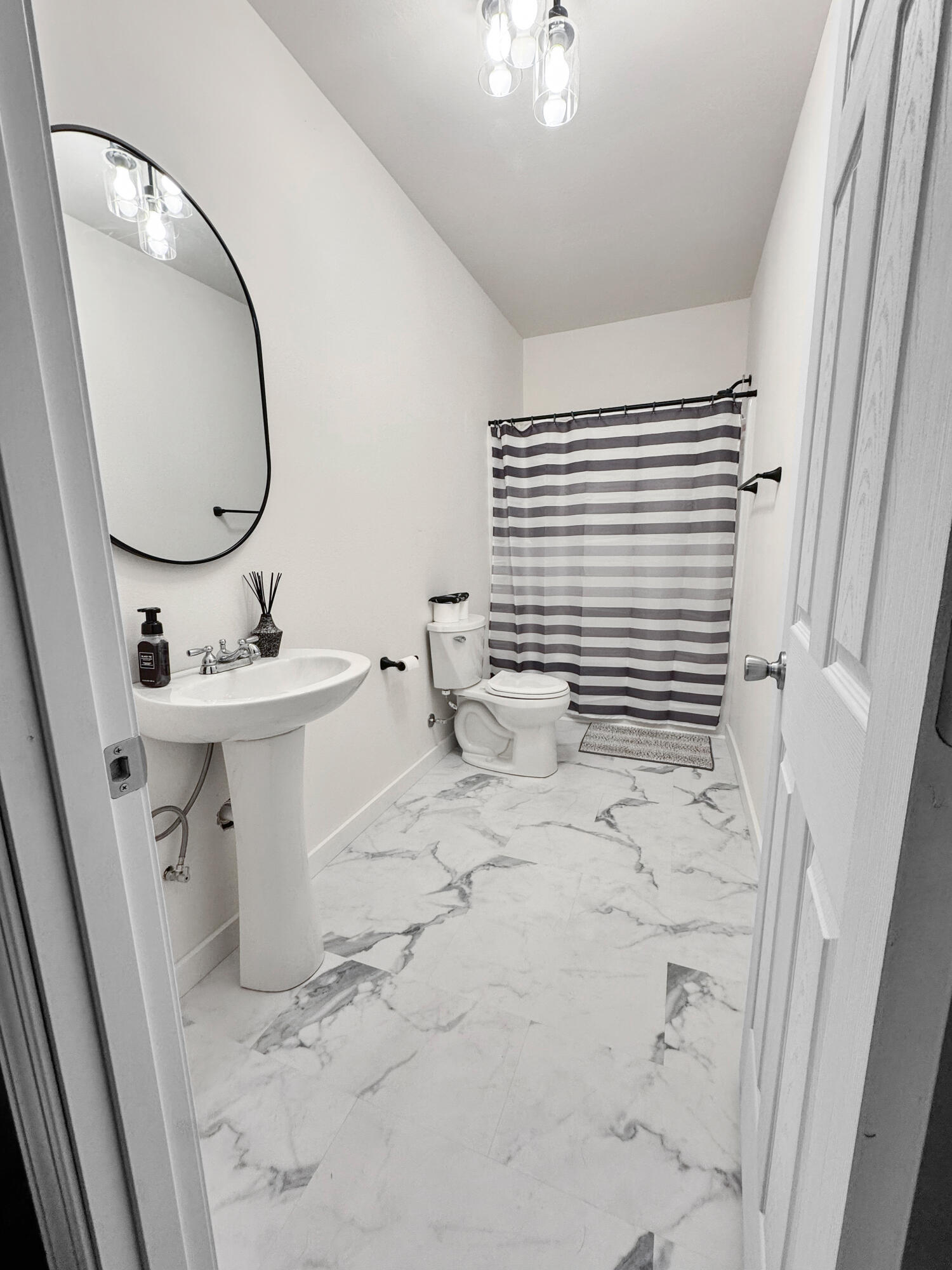 777 South Elm Street Property Photo 34