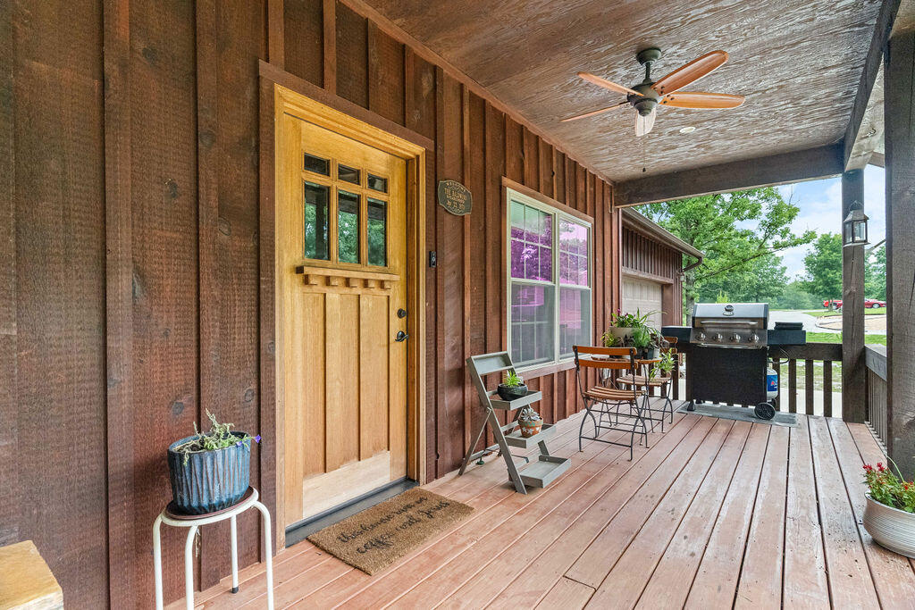 6 Glory Lane Property Photo 16