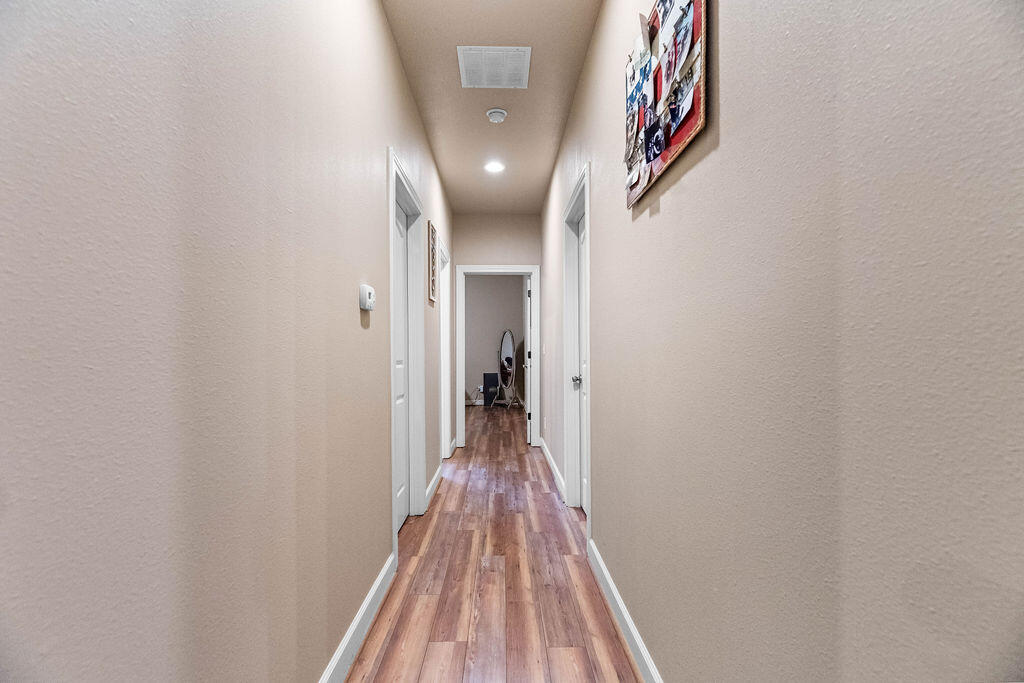 6 Glory Lane Property Photo 32
