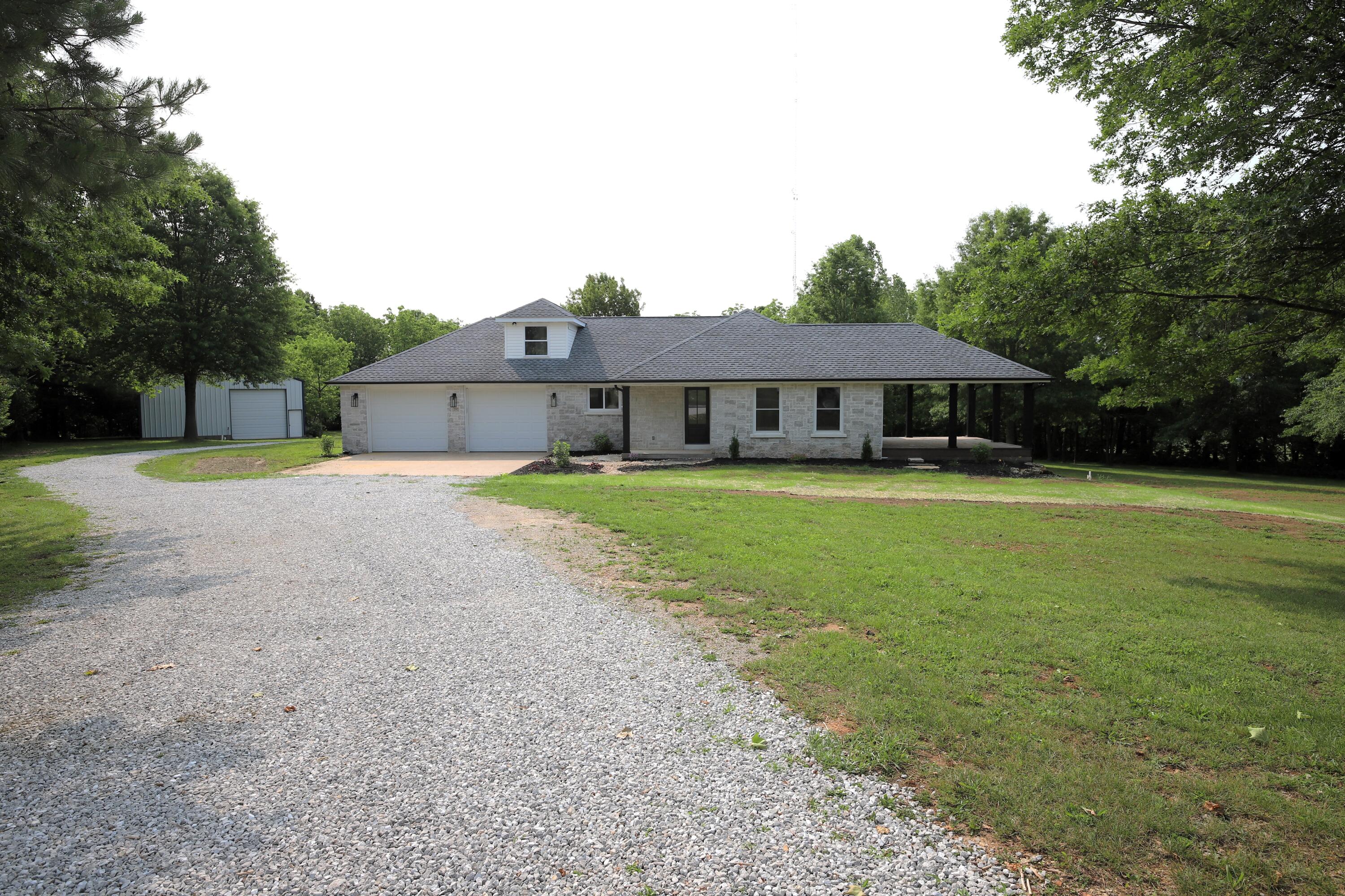 292 Jace Road Property Photo 4