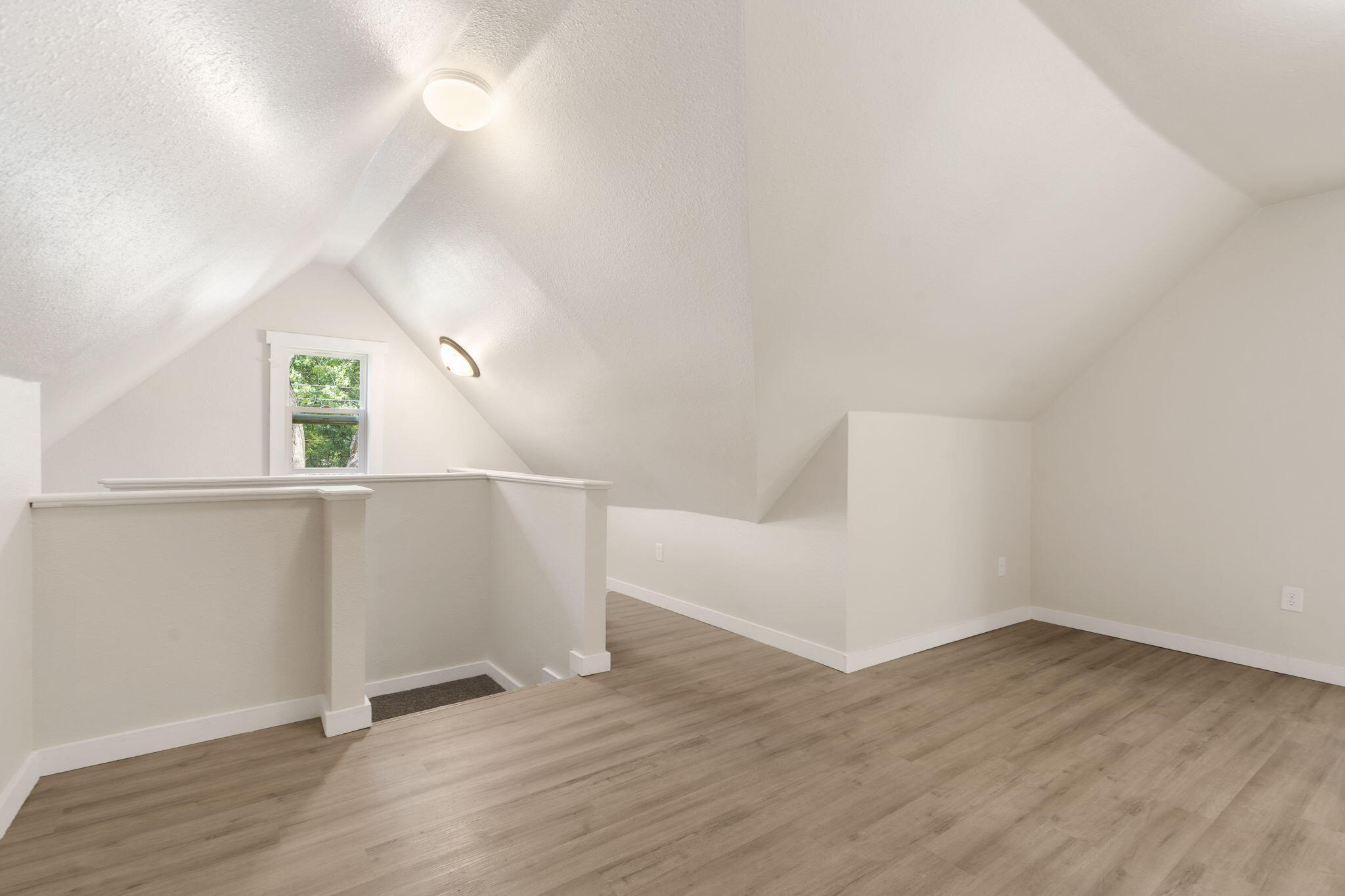 512 West Nichols Street Property Photo 16