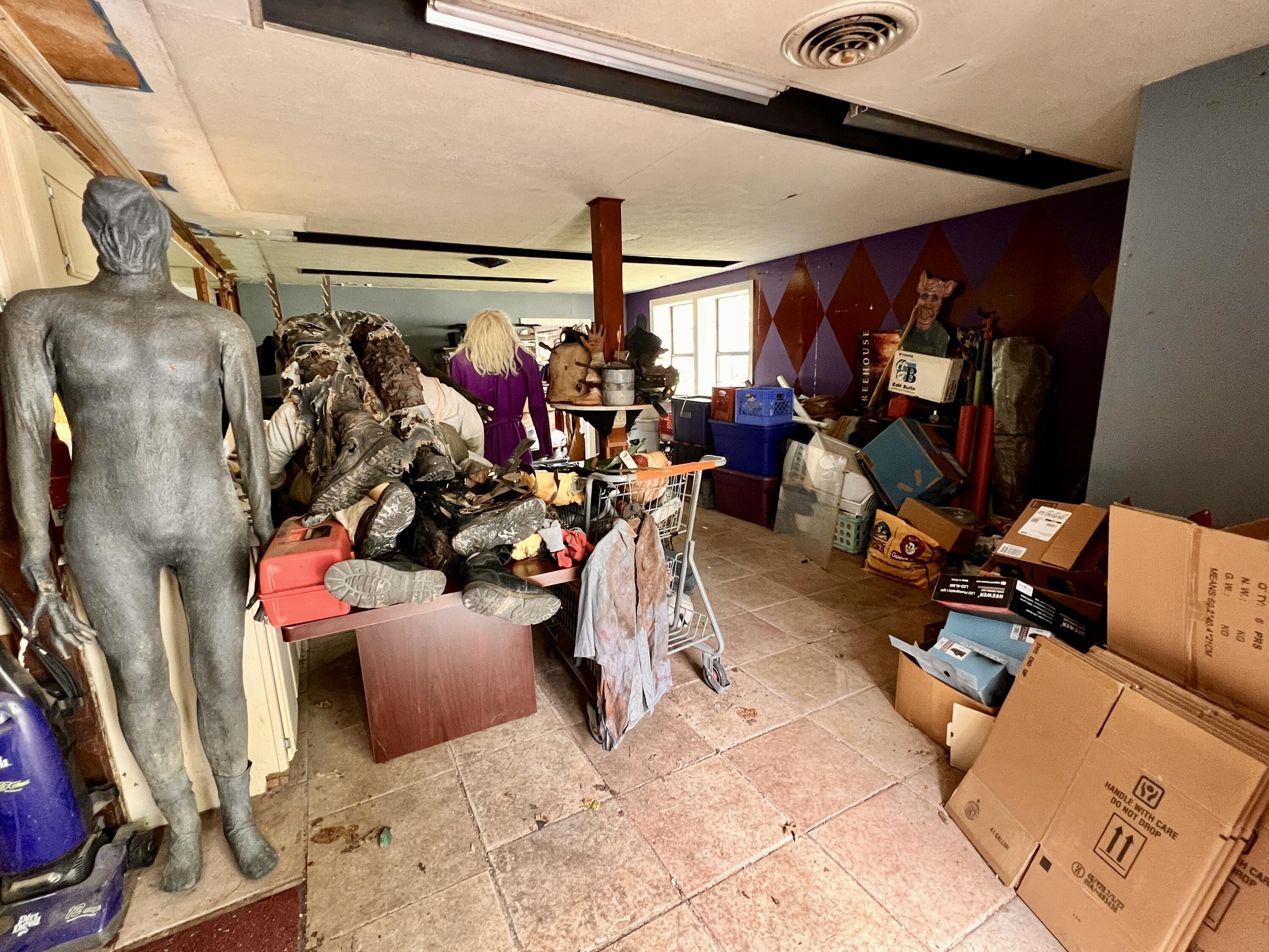 2060 East Mcdaniel Street Property Photo 6
