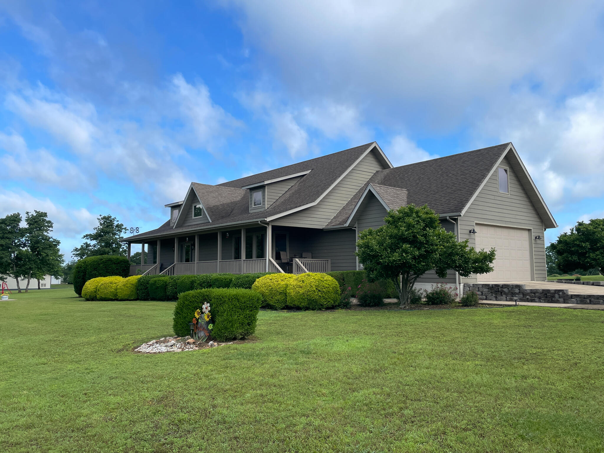 855 County Road 640 Property Photo 1