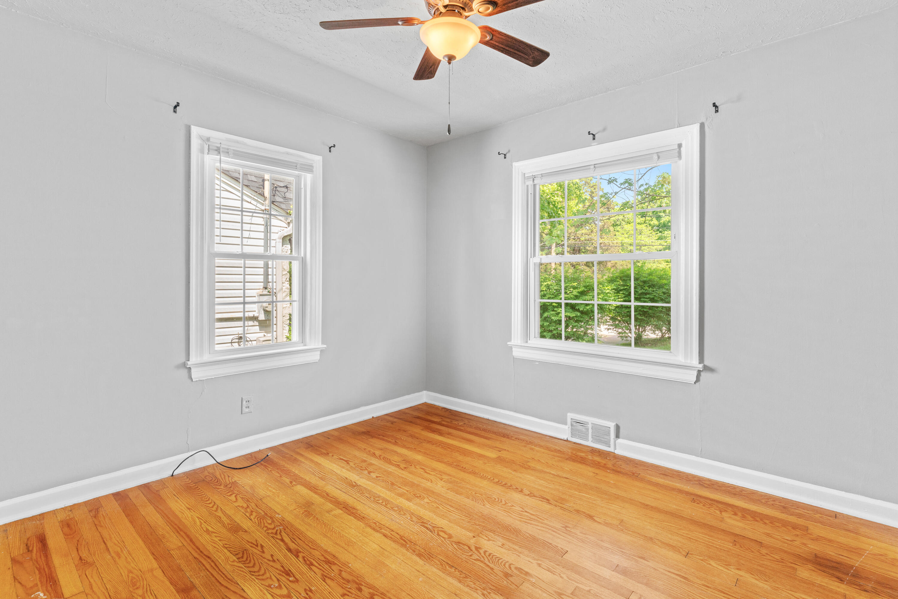 1236 East Portland Street Property Photo 22