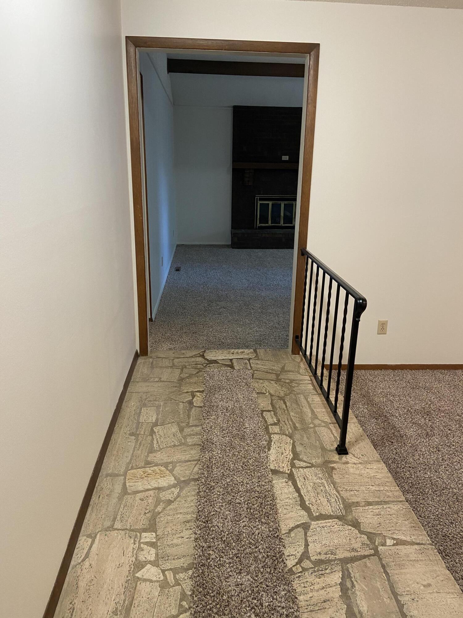 3338 South Roanoke Avenue Property Photo 2