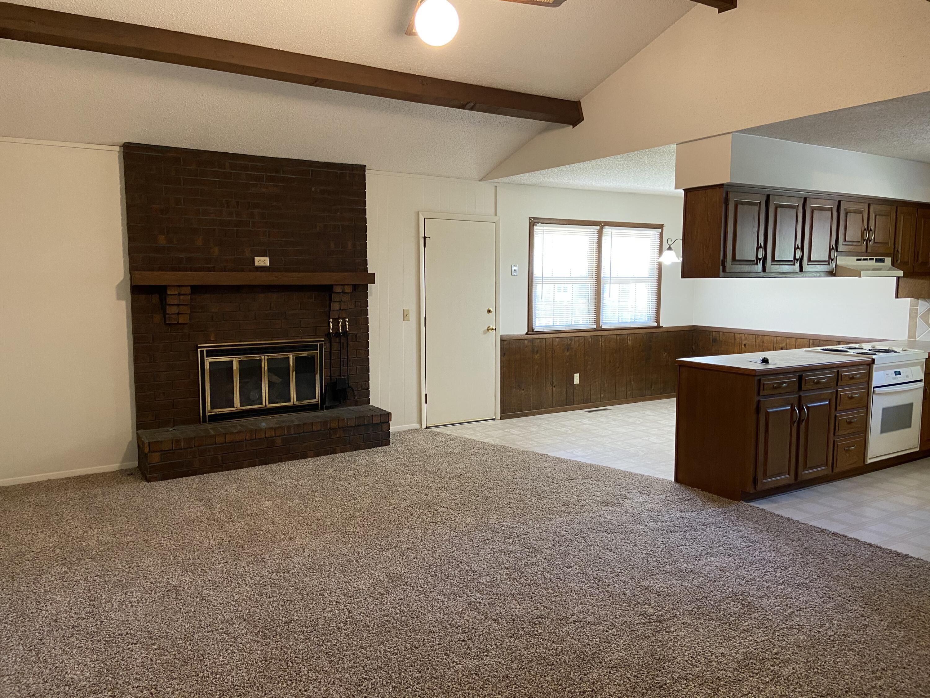 3338 South Roanoke Avenue Property Photo 5