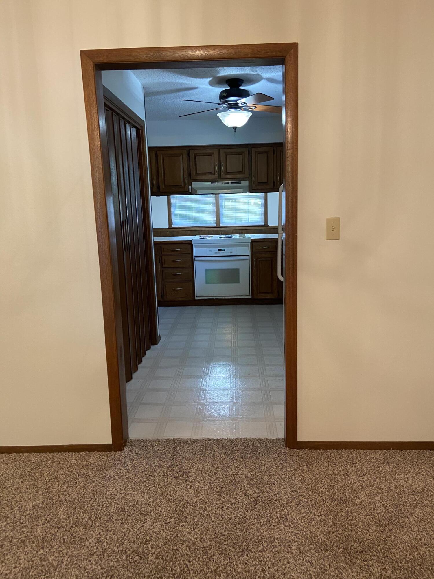 3338 South Roanoke Avenue Property Photo 12