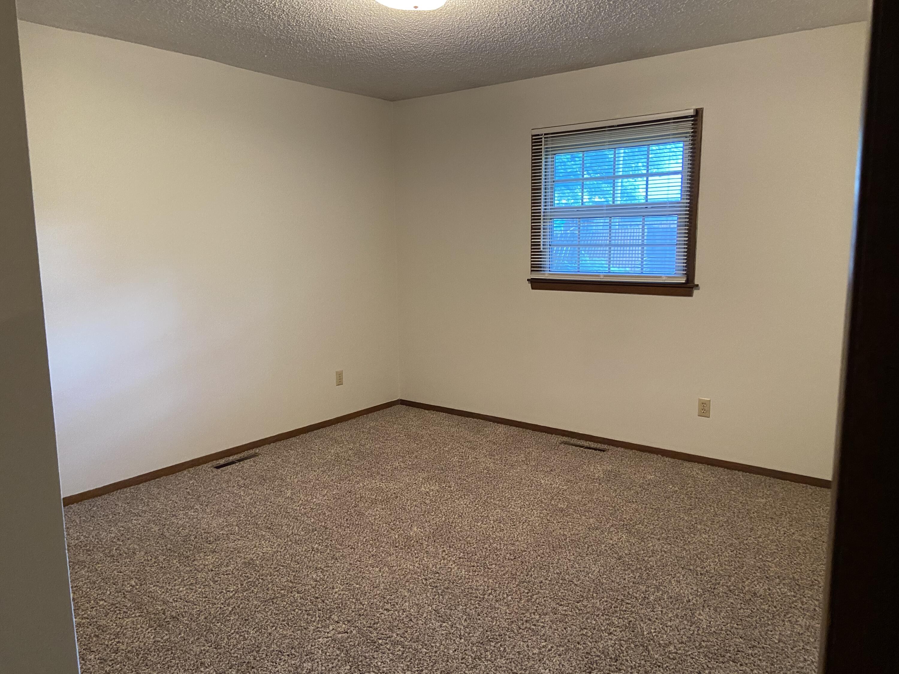 3338 South Roanoke Avenue Property Photo 19