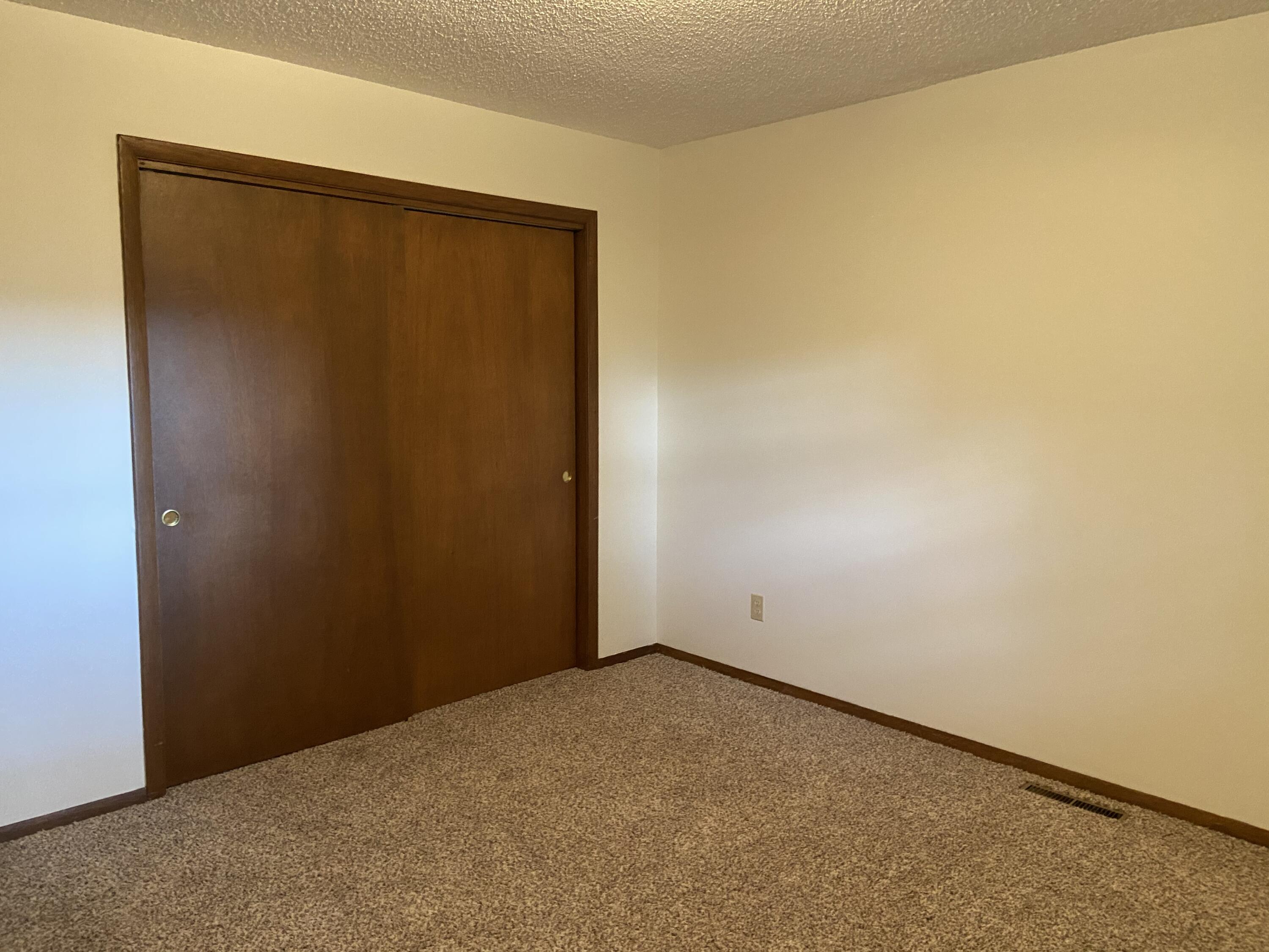 3338 South Roanoke Avenue Property Photo 20