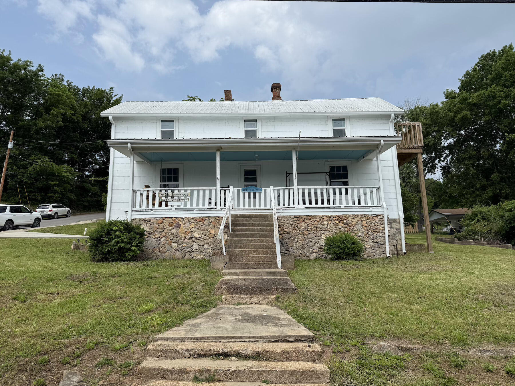 18039 2nd Street Property Photo 1