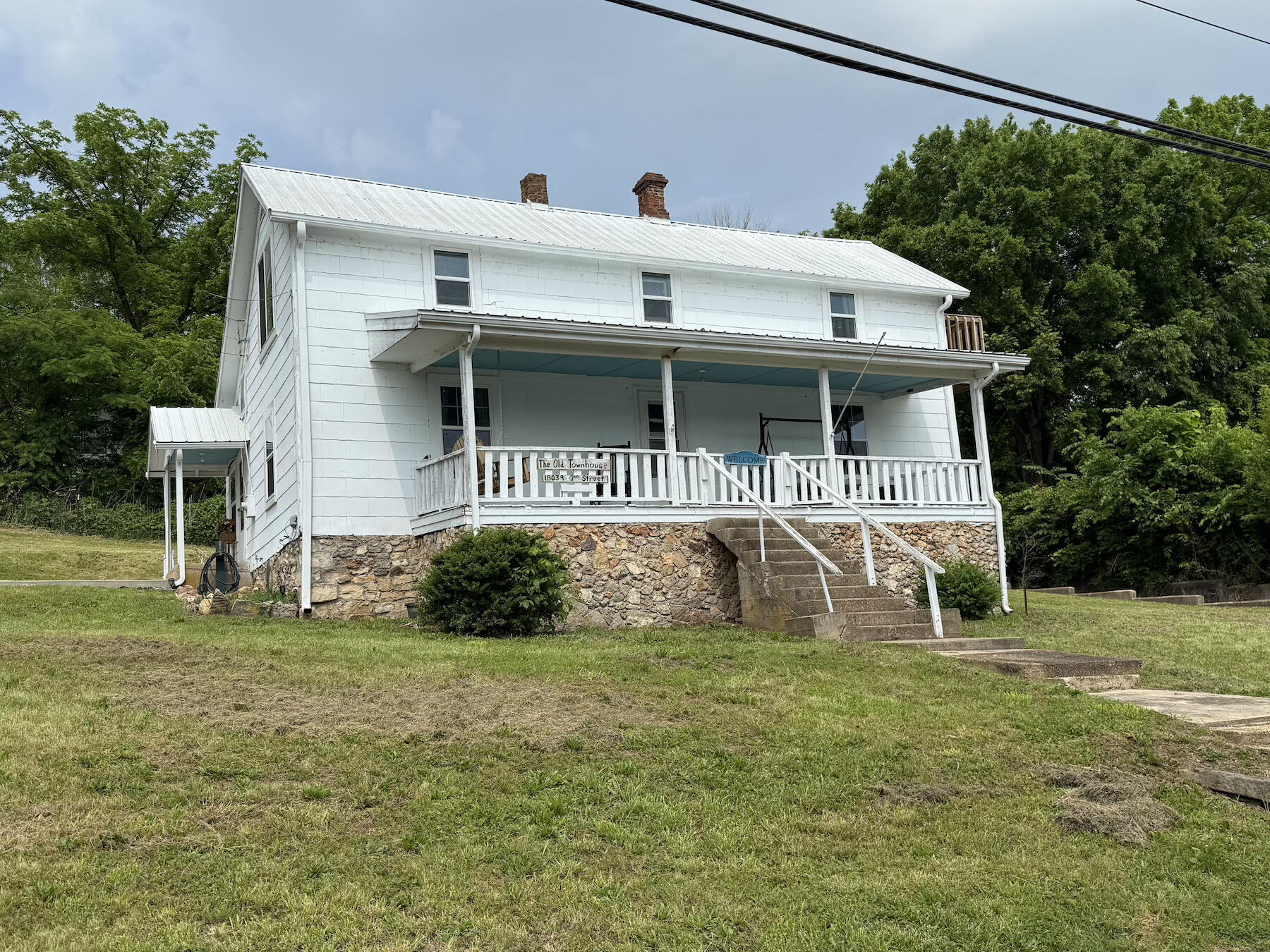 18039 2nd Street Property Photo 3
