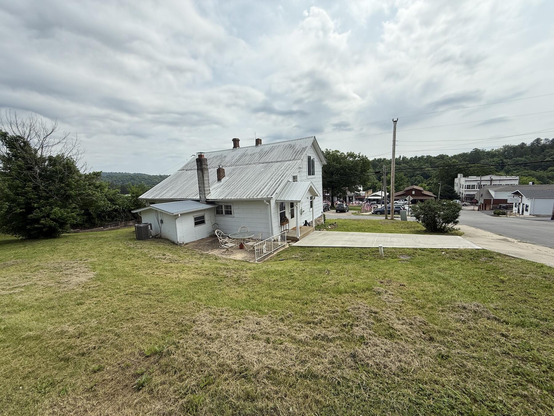 18039 2nd Street Property Photo 31
