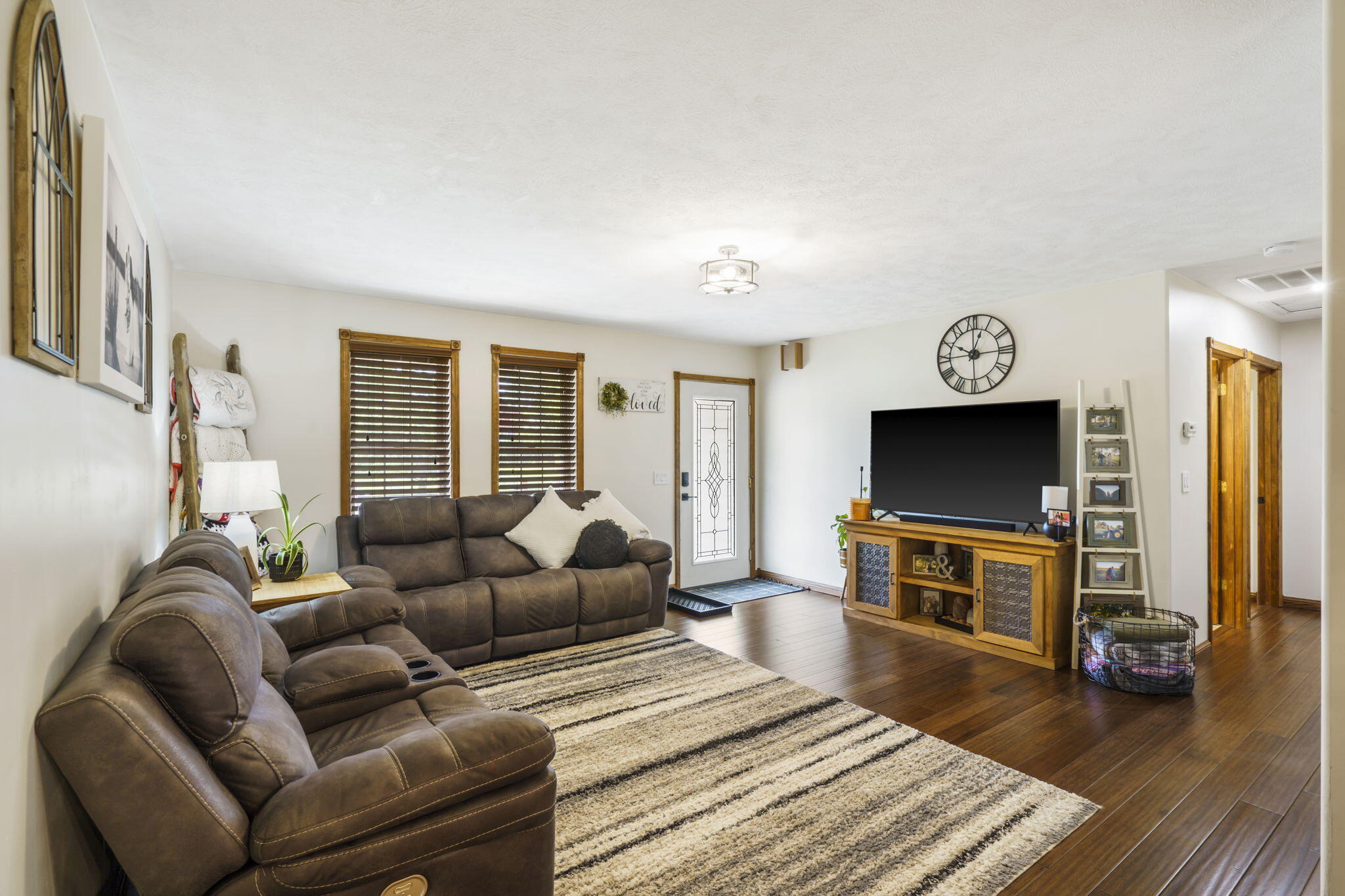 1427 West Missouri Street Property Photo 3