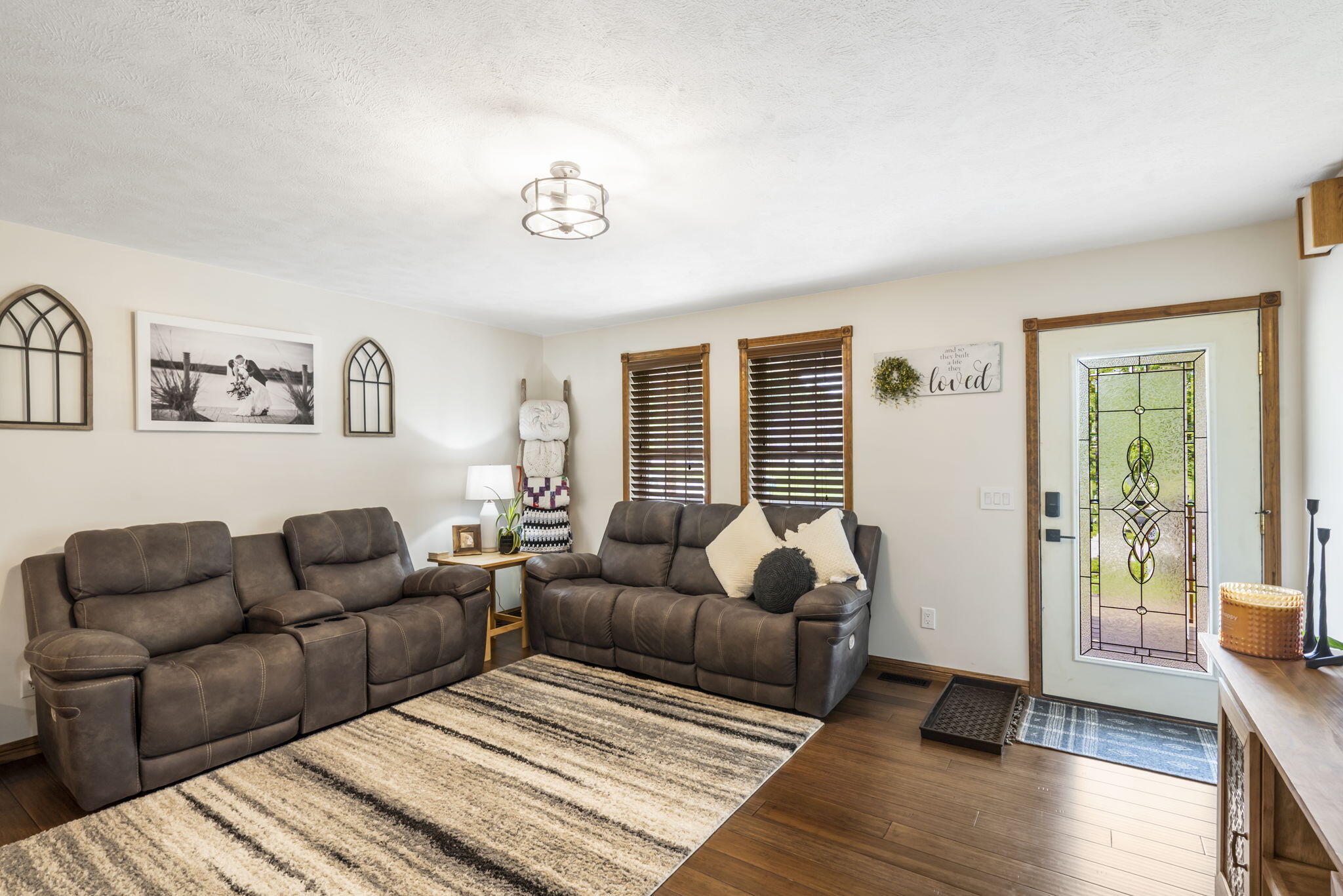 1427 West Missouri Street Property Photo 4