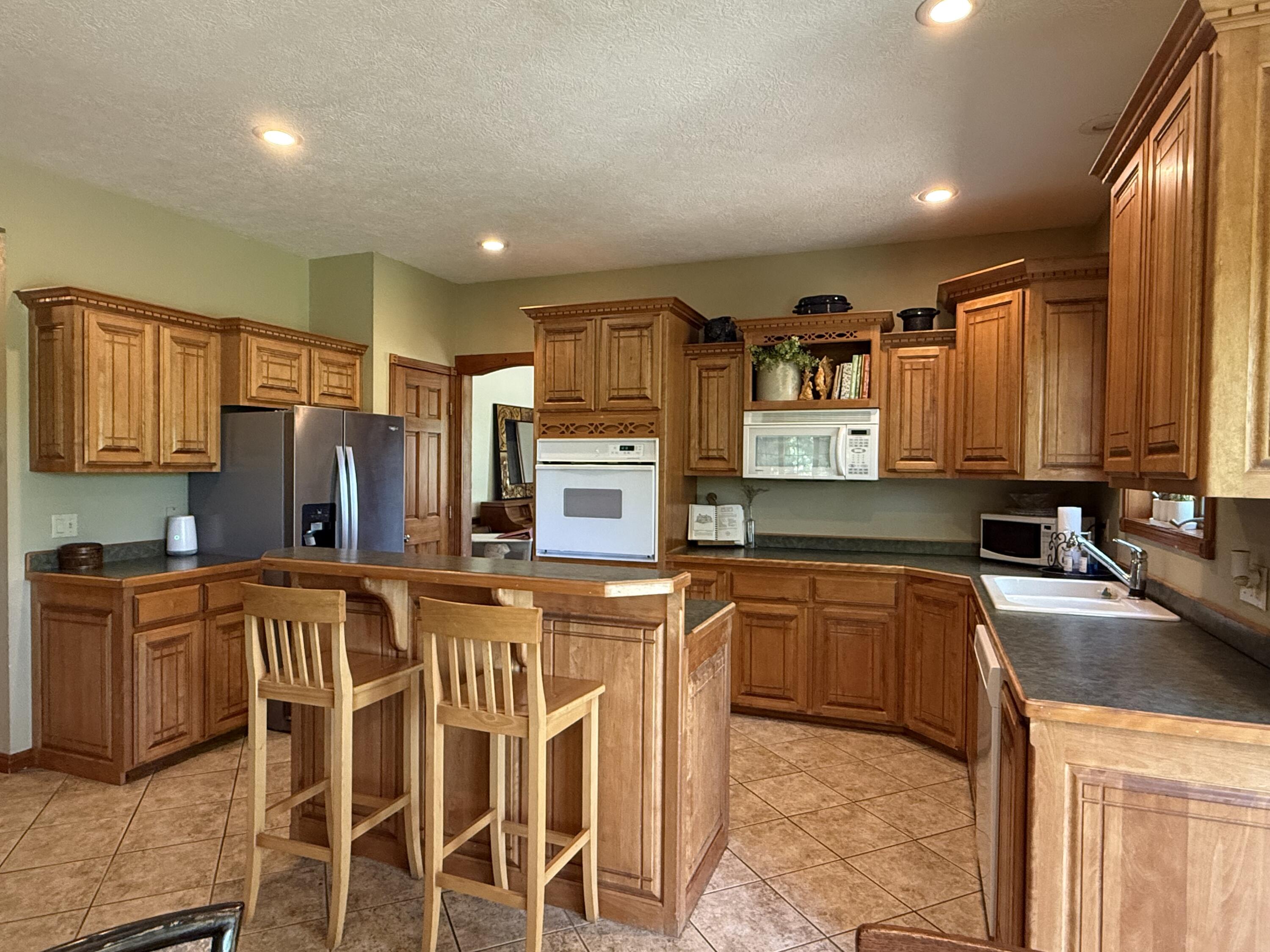 1043 Rock Road Property Photo 7