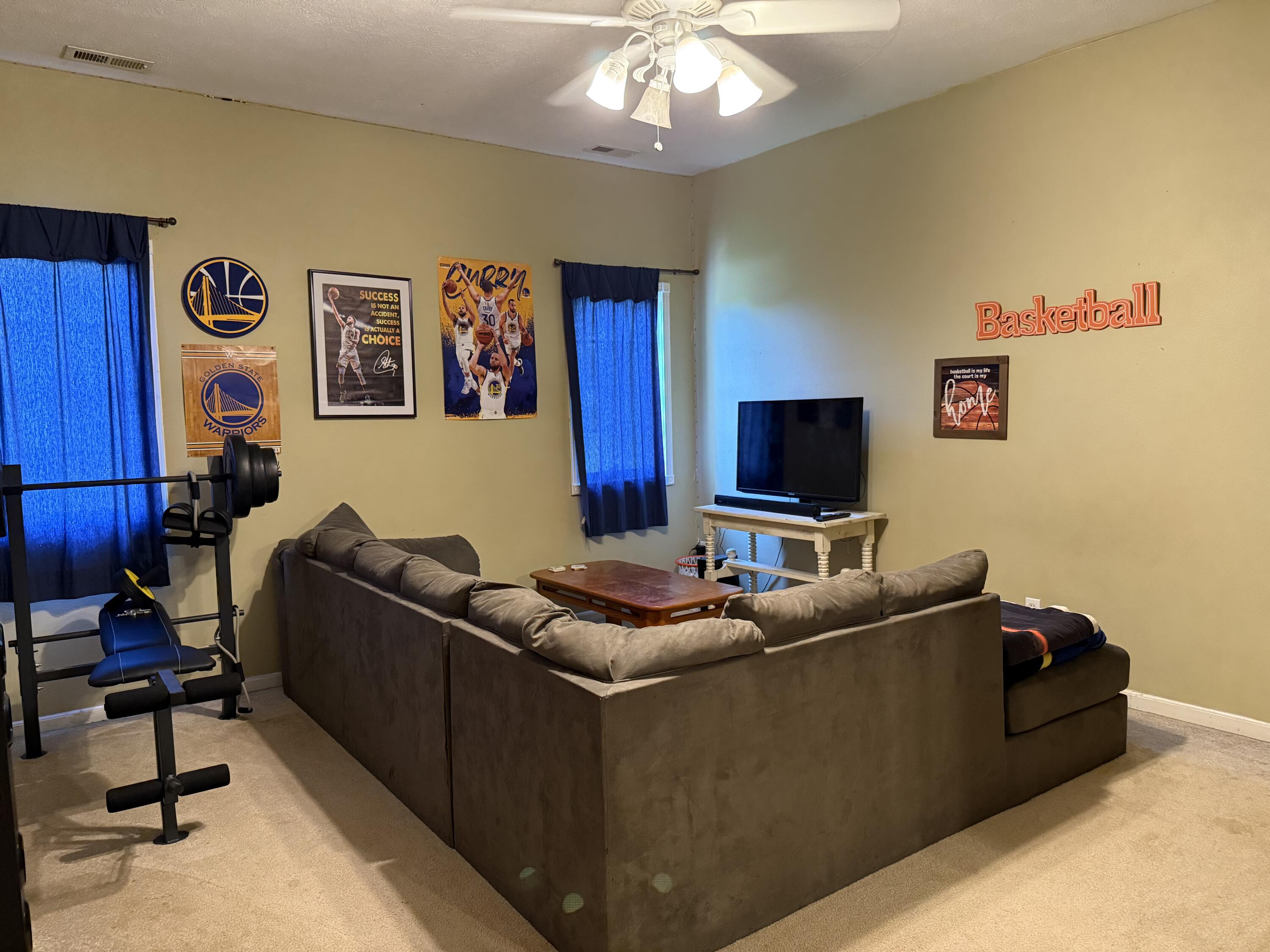 1043 Rock Road Property Photo 13