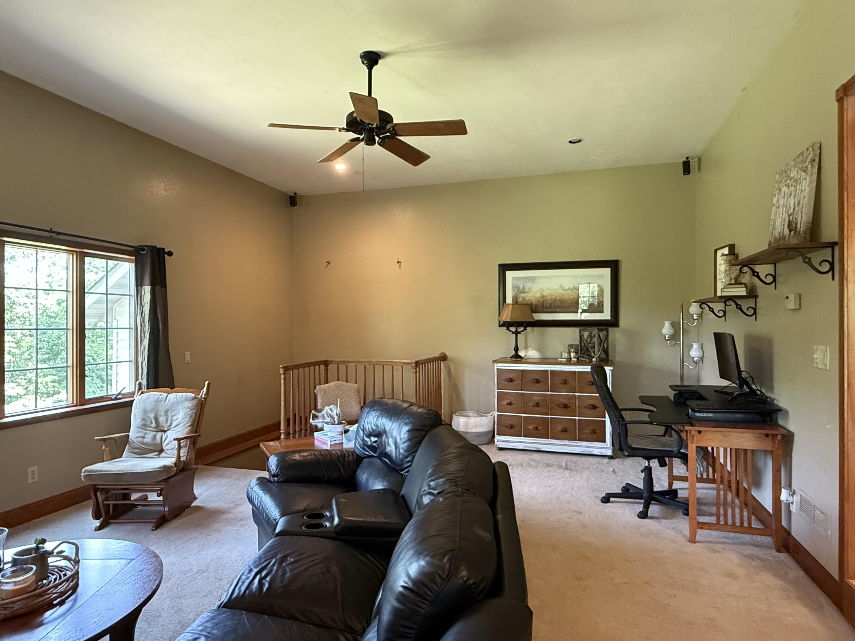 1043 Rock Road Property Photo 19