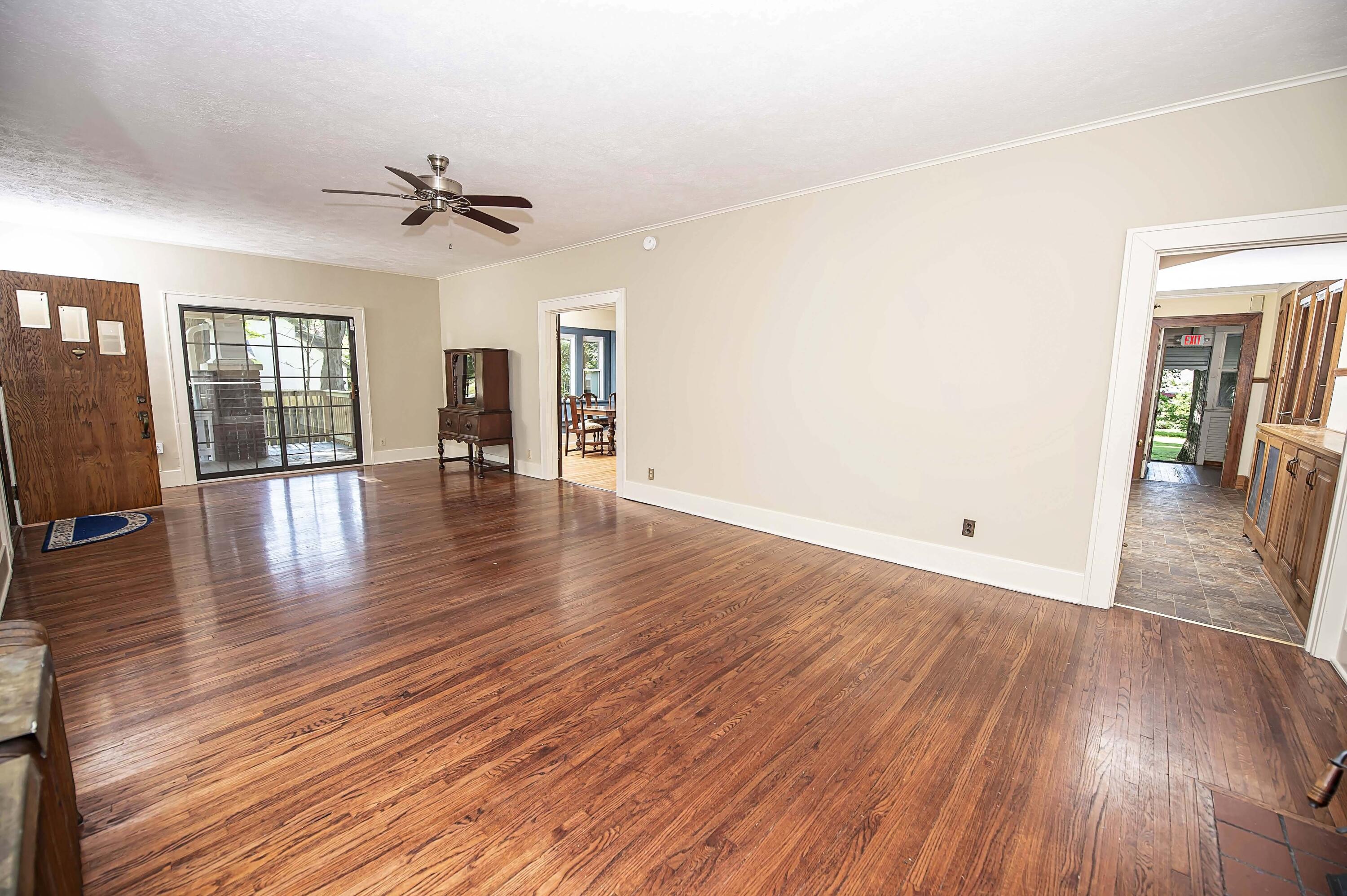 1348 East Cherry Street Property Photo 4