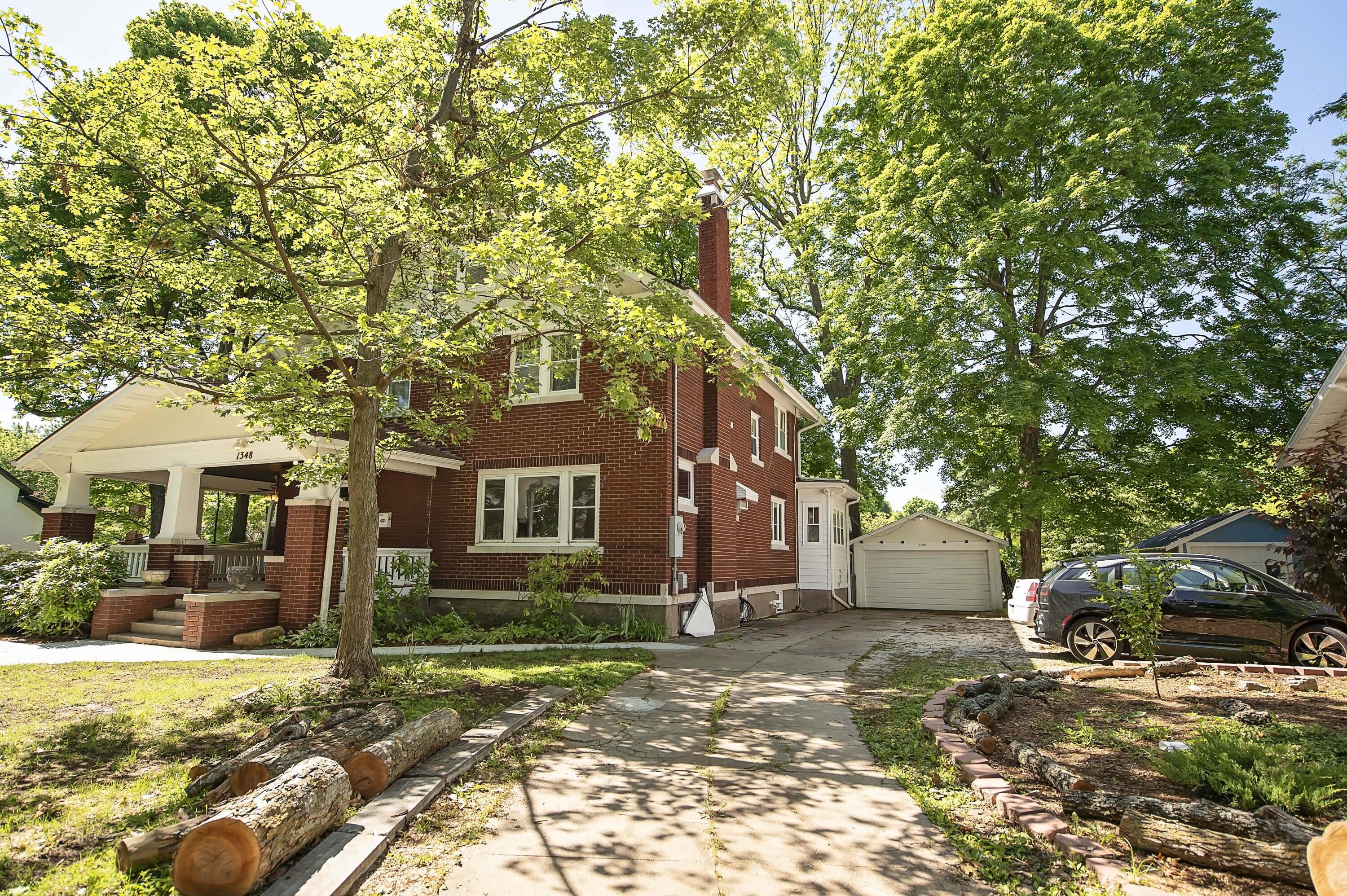 1348 East Cherry Street Property Photo 22