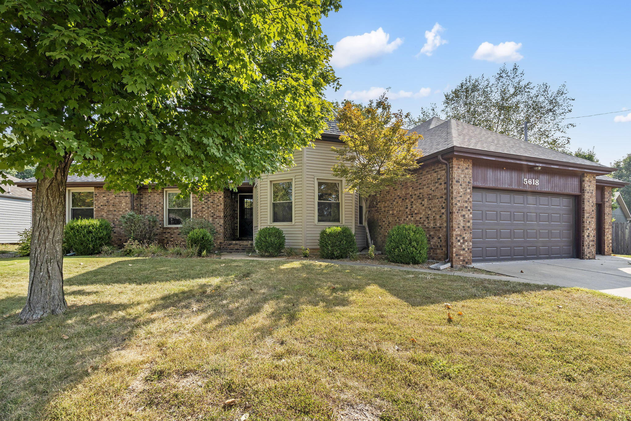 5618 South Kimbrough Avenue Property Photo 2