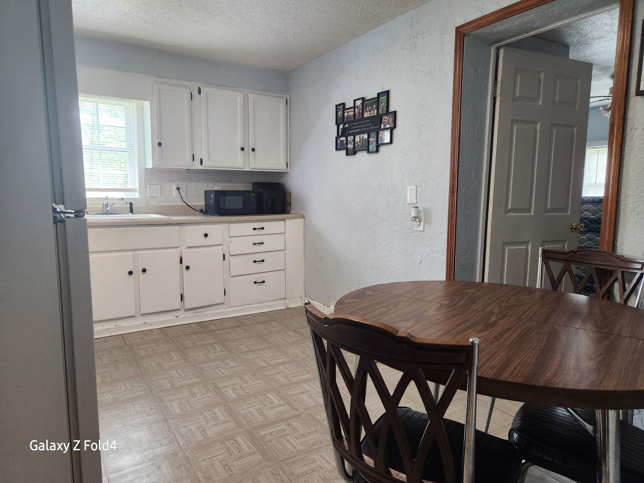 232 North Olive Street Property Photo 8