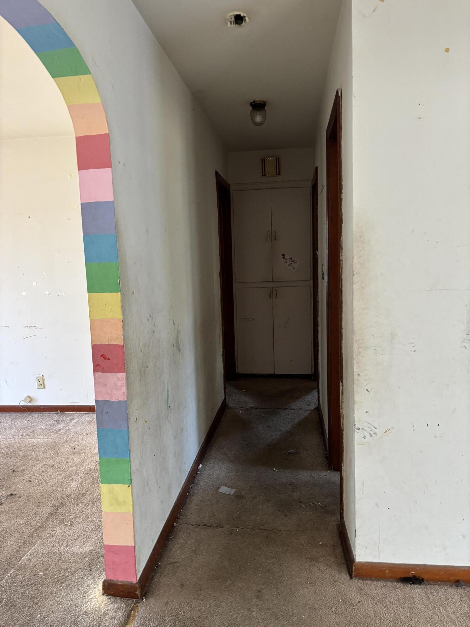 1044 South Main Avenue Property Photo 10