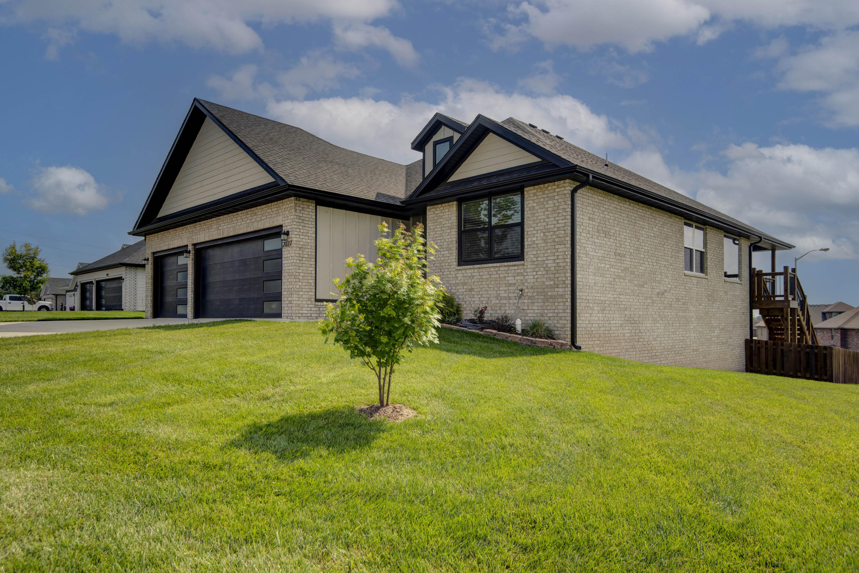 2027 North Cannonade Court Property Photo 2
