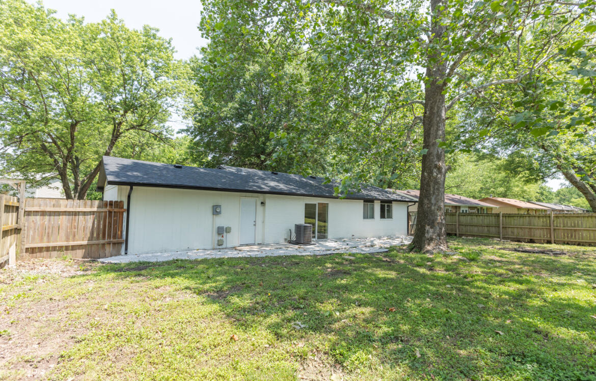 3218 West Countryside Drive Property Photo 4