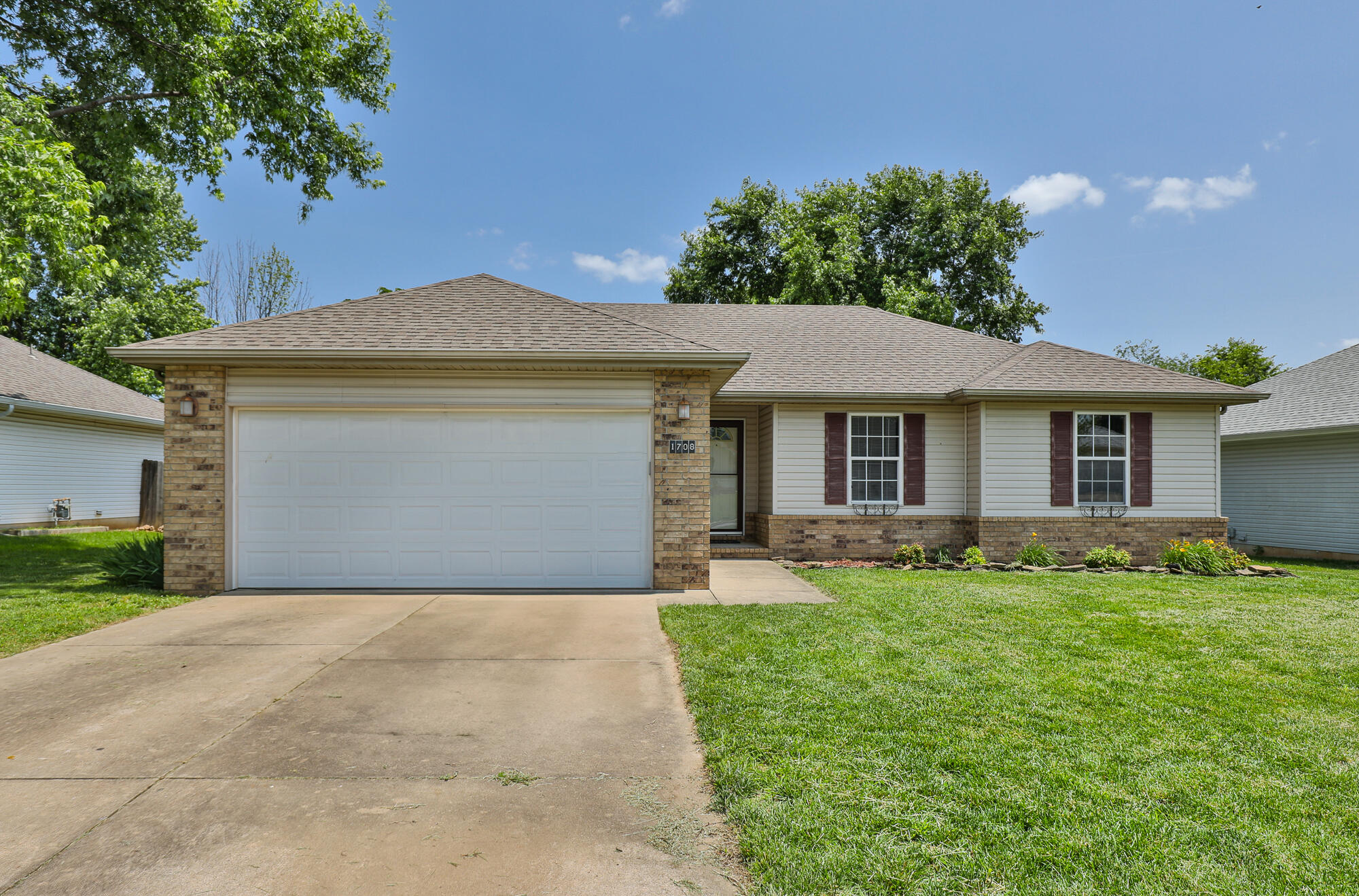 1708 South Miller Avenue Property Photo 1