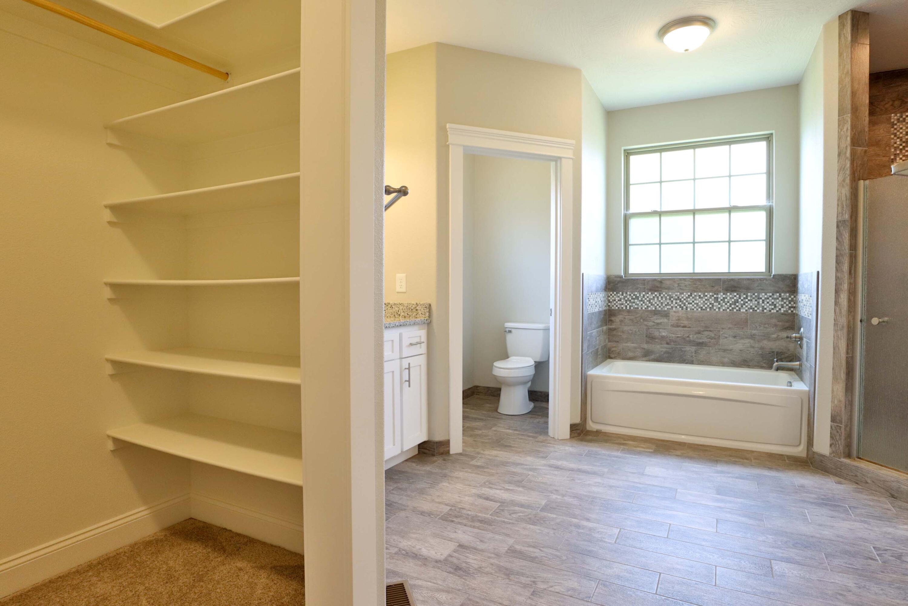 1189 North Cedar Ridge Avenue Property Photo 26