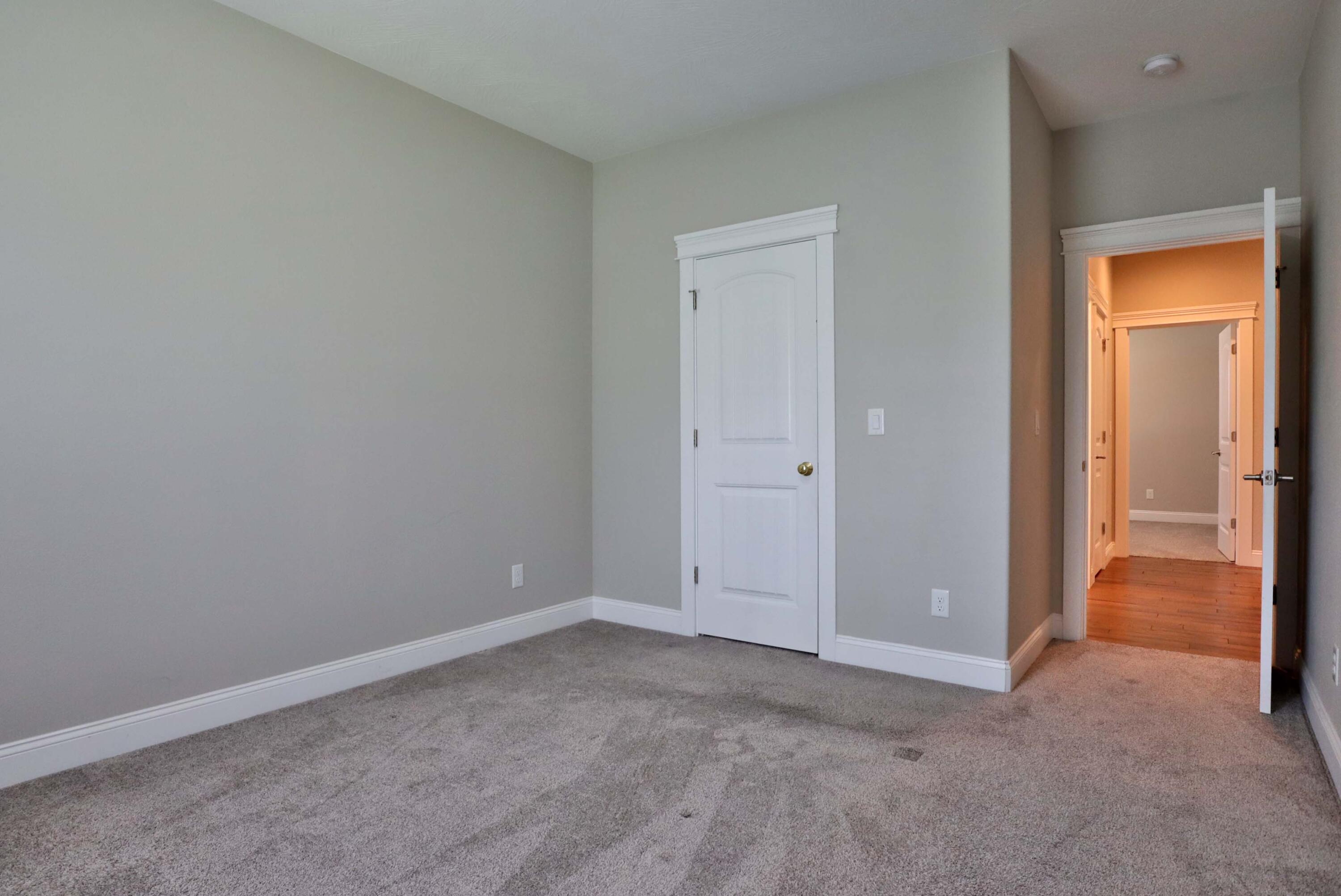 1189 North Cedar Ridge Avenue Property Photo 28