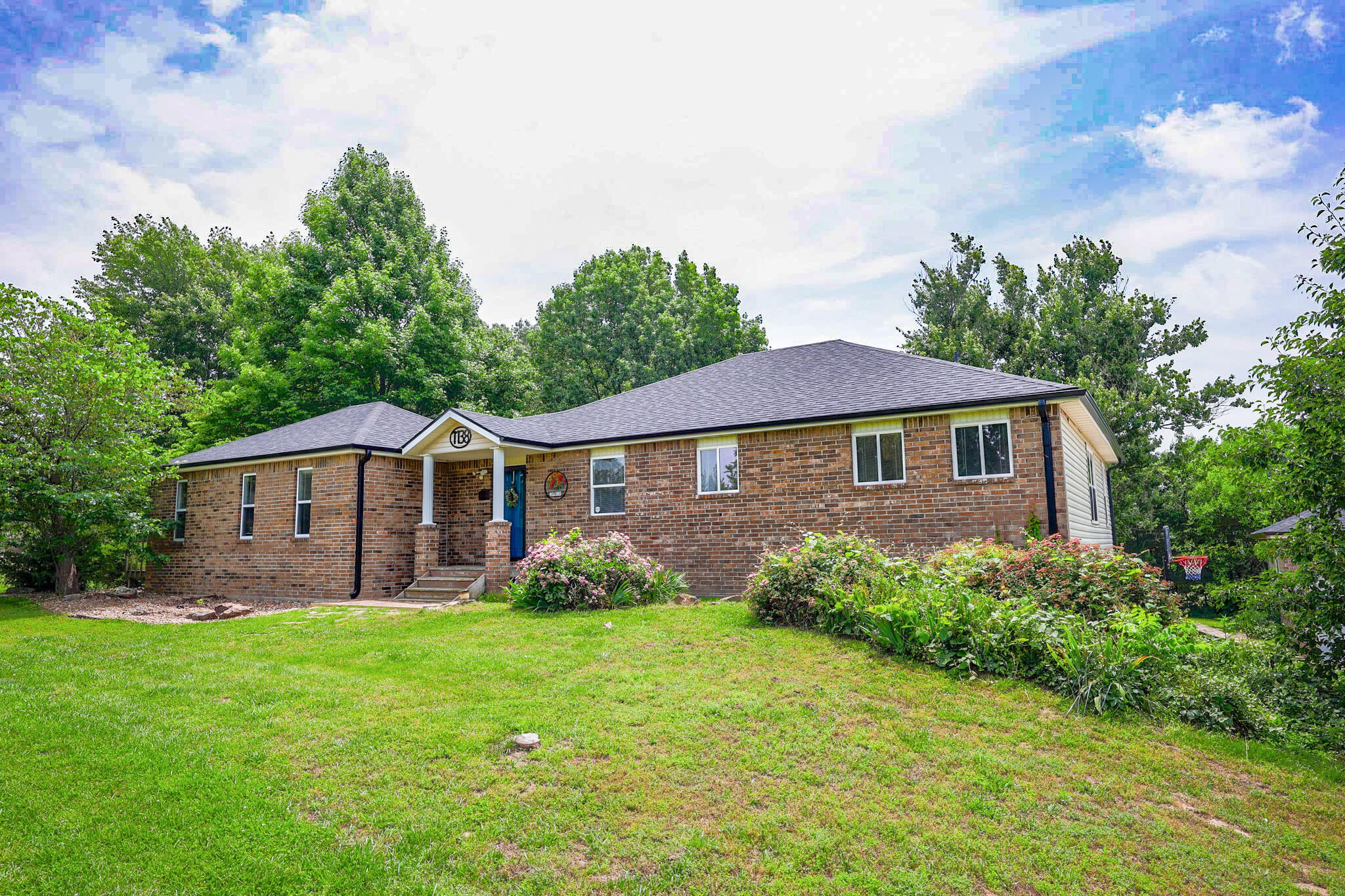 1138 Forest Ridge Drive Property Photo 1